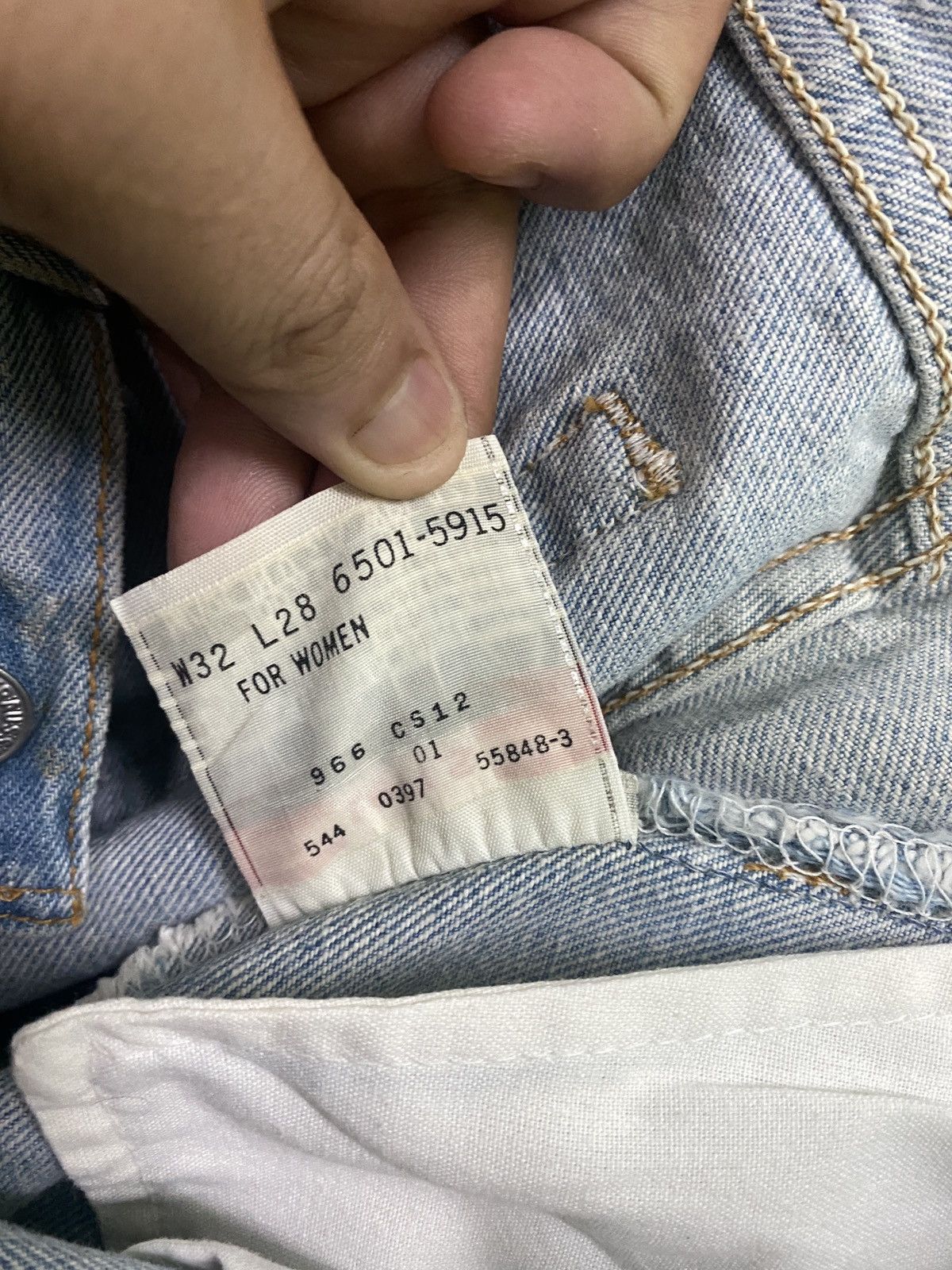 Levi's × Vintage 90s Vintage LEVIS 501 Made In USA Light Wash Jeans 32x28 Size US 32 / EU 48 - 19 Thumbnail