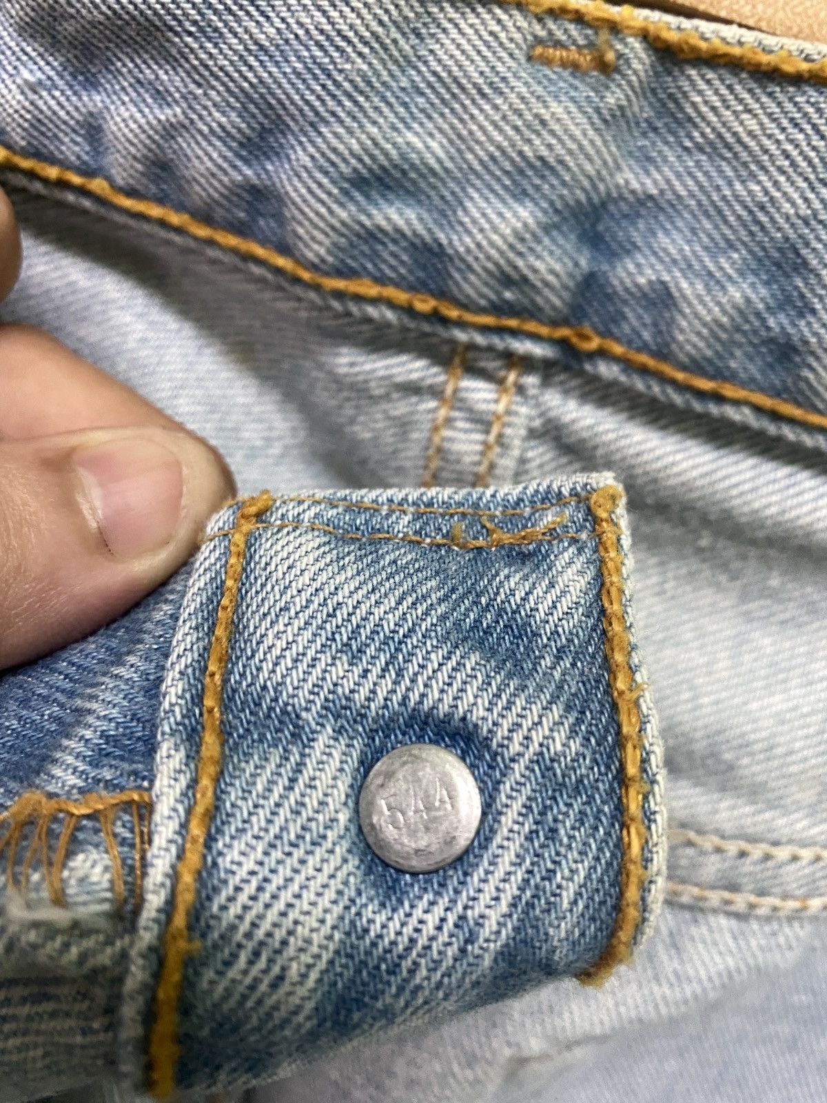 Levi's × Vintage 90s Vintage LEVIS 501 Made In USA Light Wash Jeans 32x28 Size US 32 / EU 48 - 17 Thumbnail