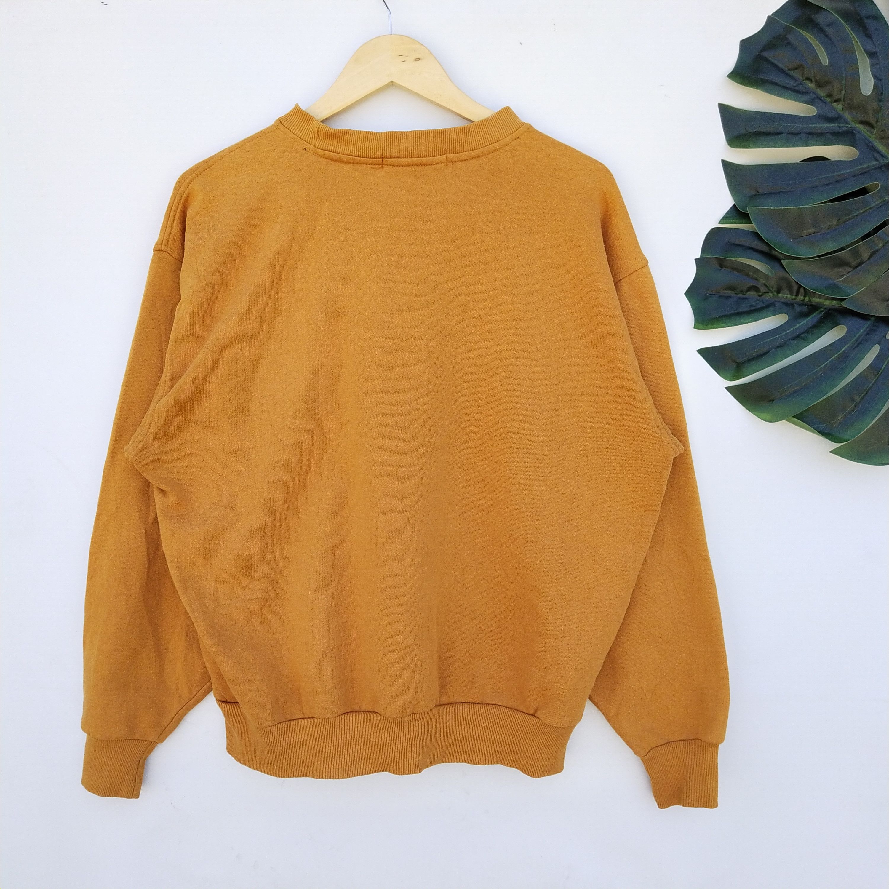 Japanese Brand × Vintage Vintage Gianni Valentino Sweatshirt Embroided Logo Size US M / EU 48-50 / 2 - 2 Thumbnail