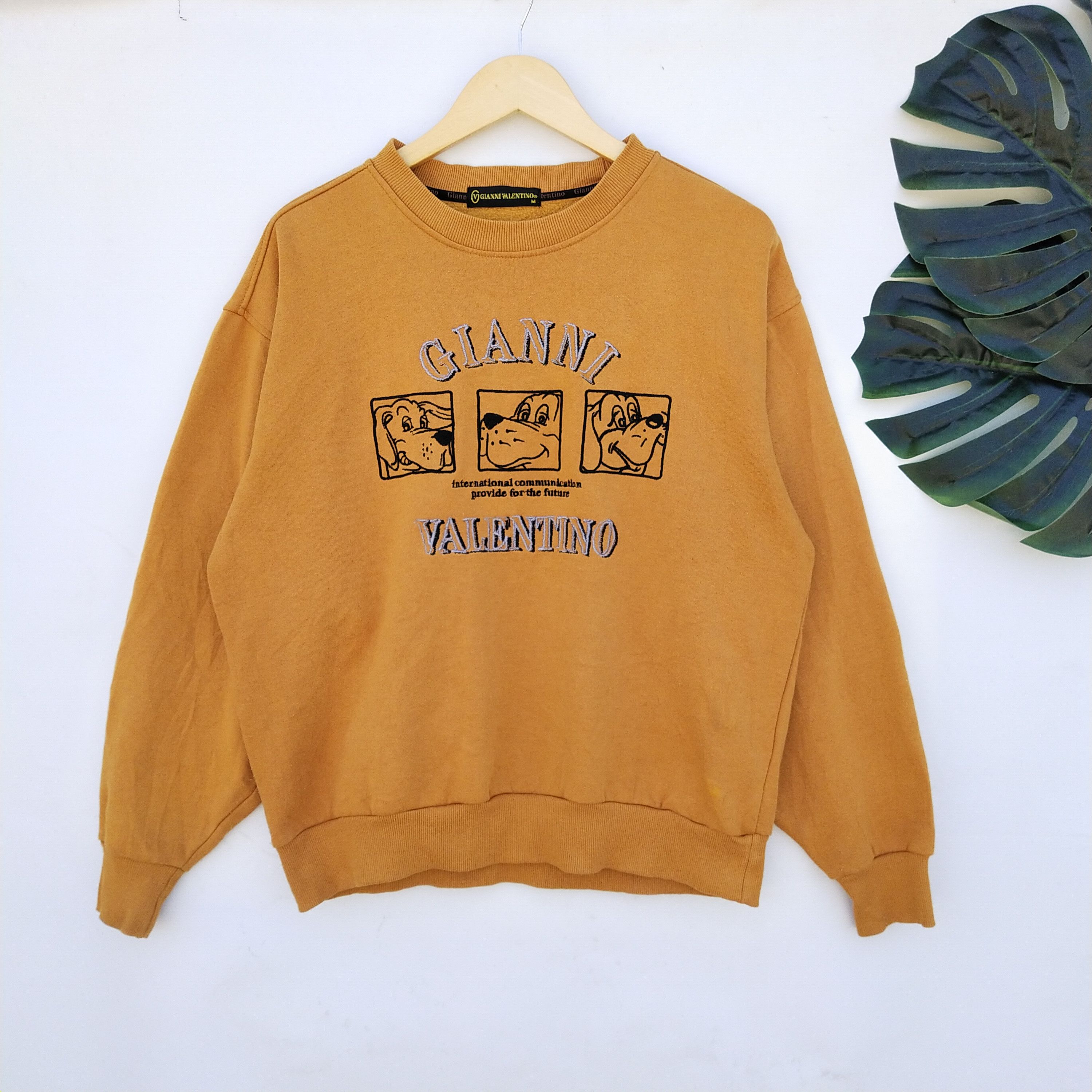 Japanese Brand × Vintage Vintage Gianni Valentino Sweatshirt Embroided Logo Size US M / EU 48-50 / 2 - 1 Thumbnail