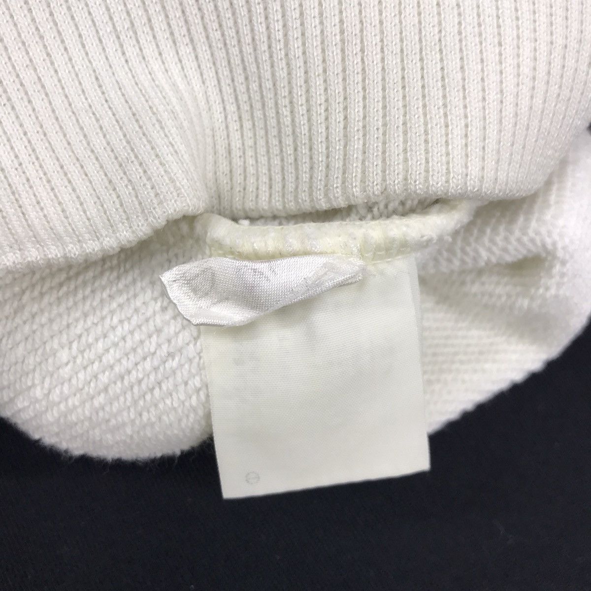 Lacoste Vintage Lacoste Sweatshirt Pull Over Style Jacket Size US S / EU 44-46 / 1 - 4 Thumbnail