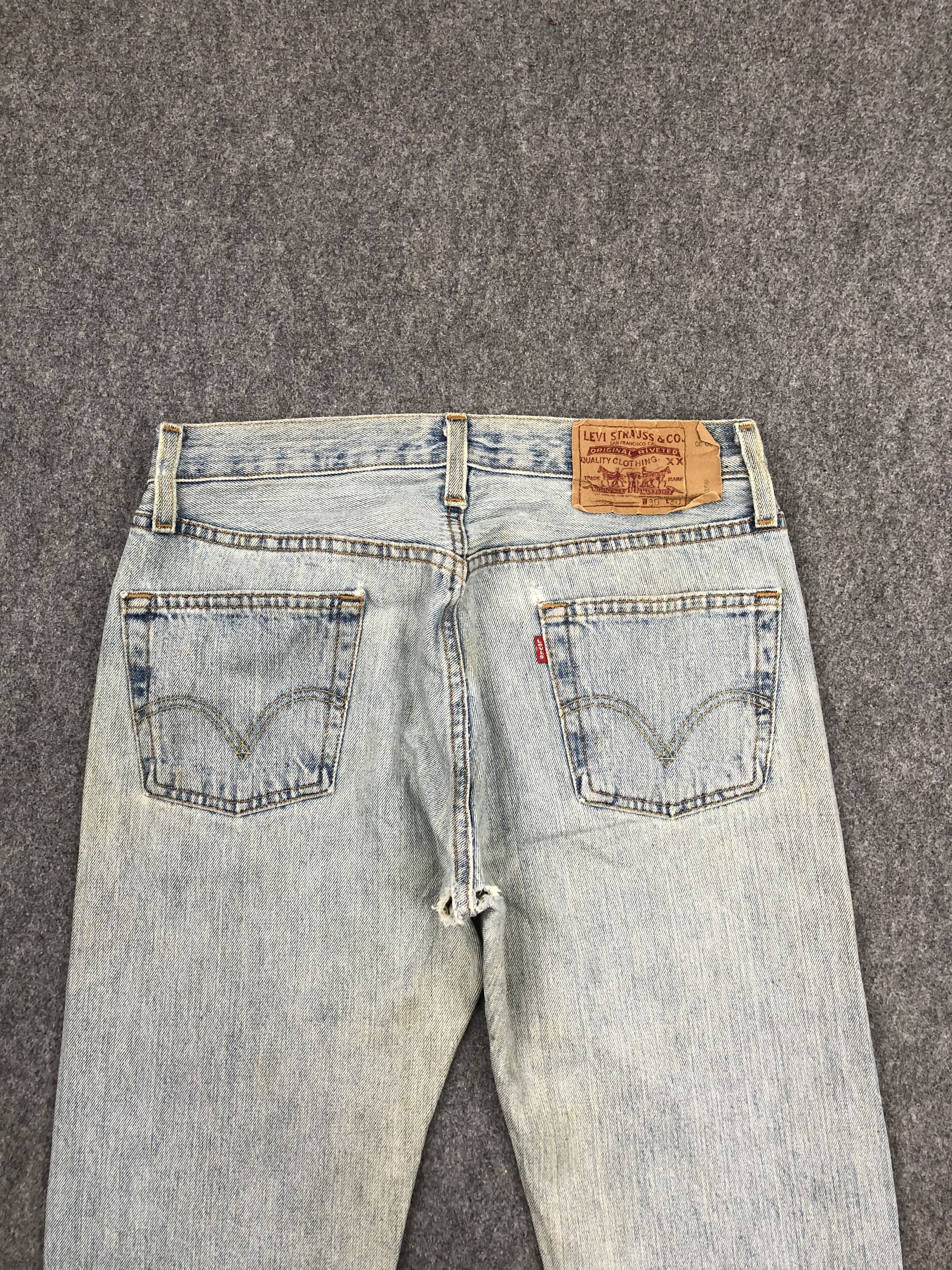 Levi's Vintage Levis 501 Faded Blue Jeans DP1551 Size US 31 - 4 Thumbnail