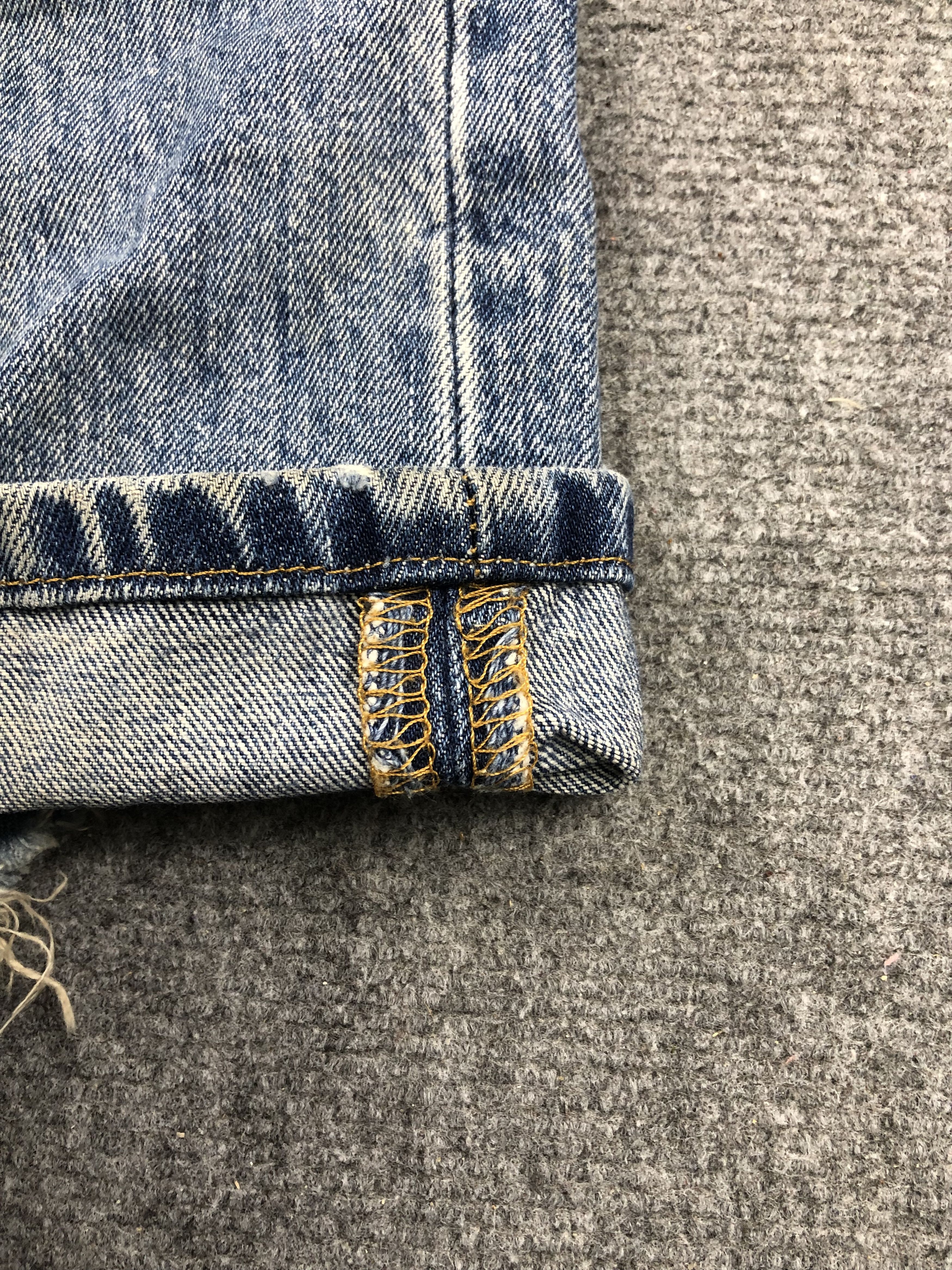 Levi's Vintage Dirty Levis 501 Faded Blue Jeans DP1552 Size US 34 / EU 50 - 12 Thumbnail