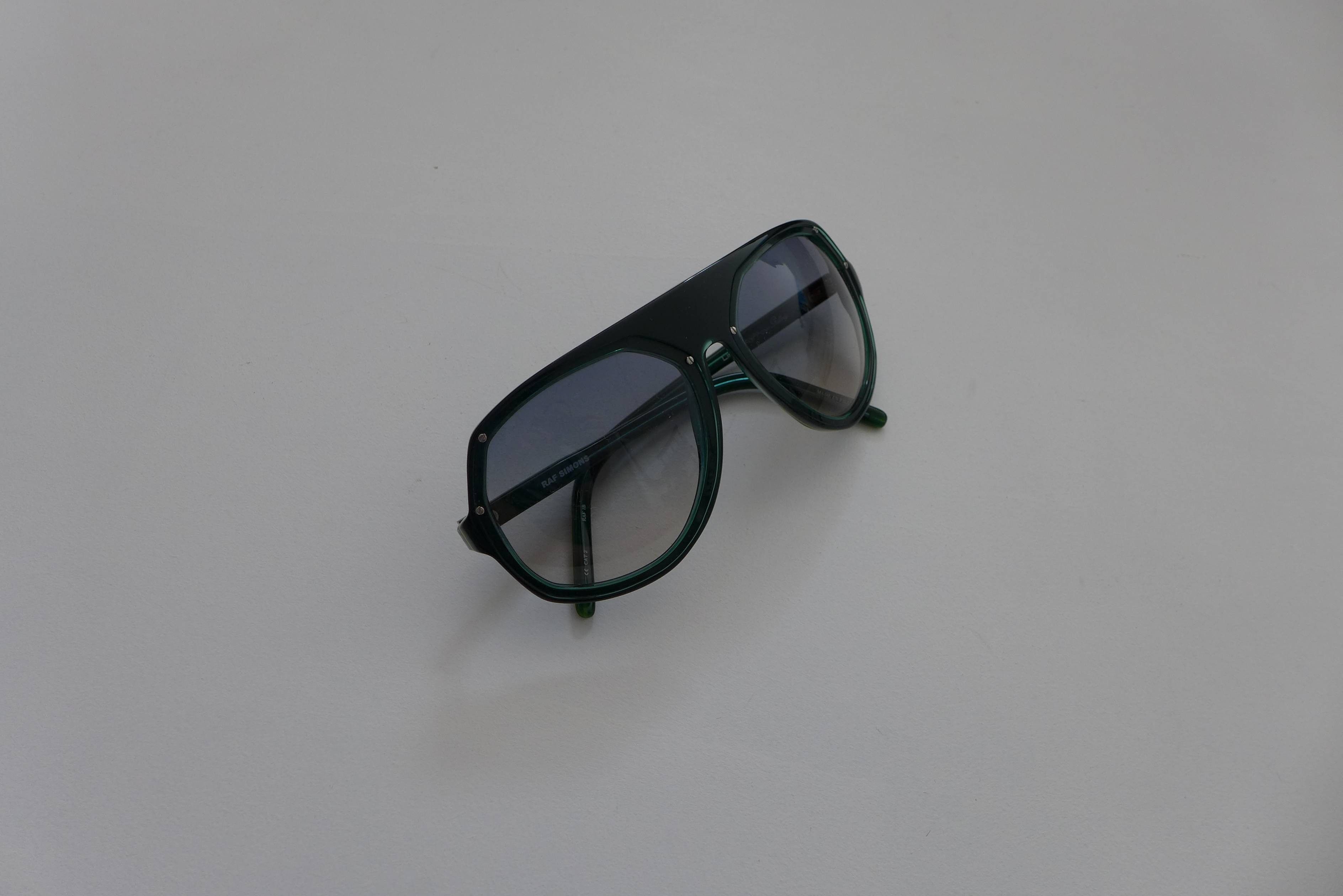 Linda Farrow Raf Simons Angular Aviator Sunglasses -- Dark Green Size ONE SIZE - 11 Thumbnail
