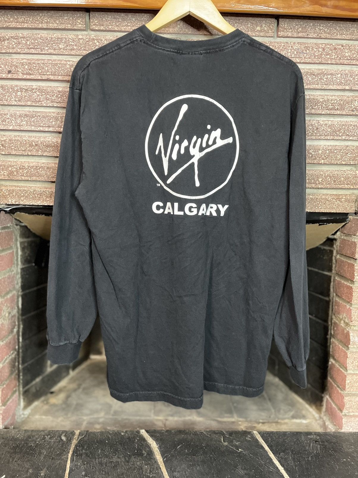 Vintage Vintage Y2K Virgin Radio Calgary Long Sleeve T Shirt Size L Size US L / EU 52-54 / 3 - 3 Thumbnail