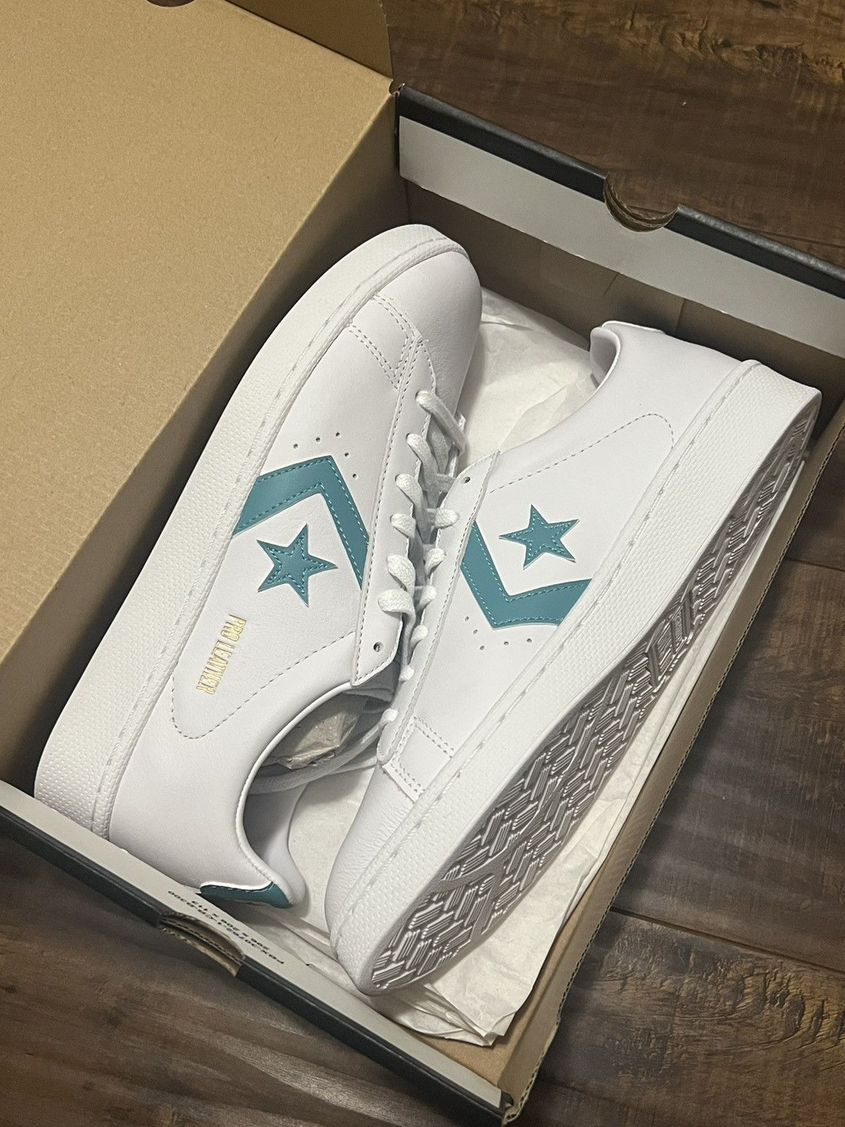Converse Converse Pro Leather OX Low White Teal Size US 8.5 / EU 41-42 - 1 Thumbnail