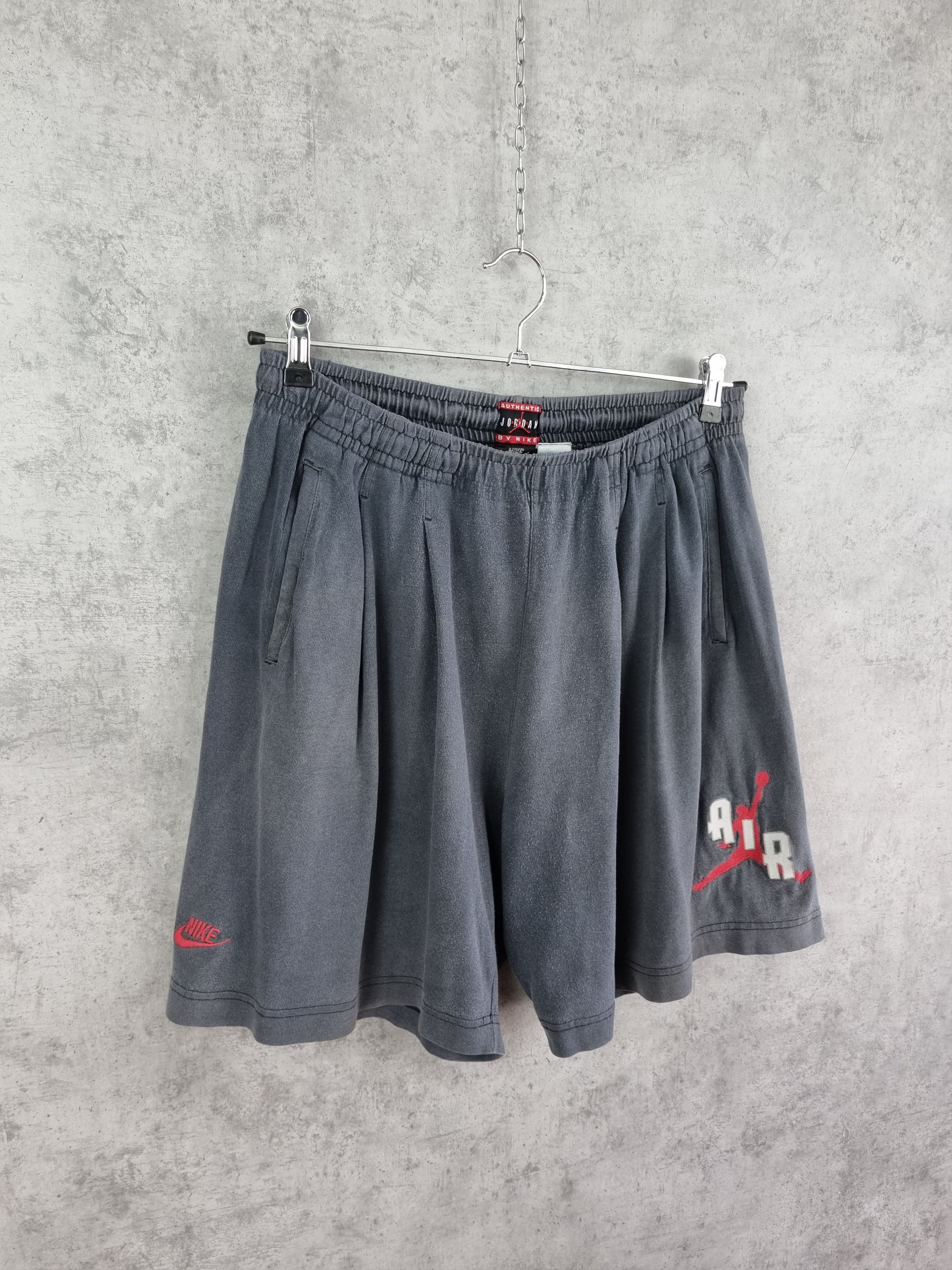 Nike × Vintage 1991 Vintage NIKE Jordan Air THRASHED Faded Shorts Size US 32 / EU 48 - 16 Thumbnail