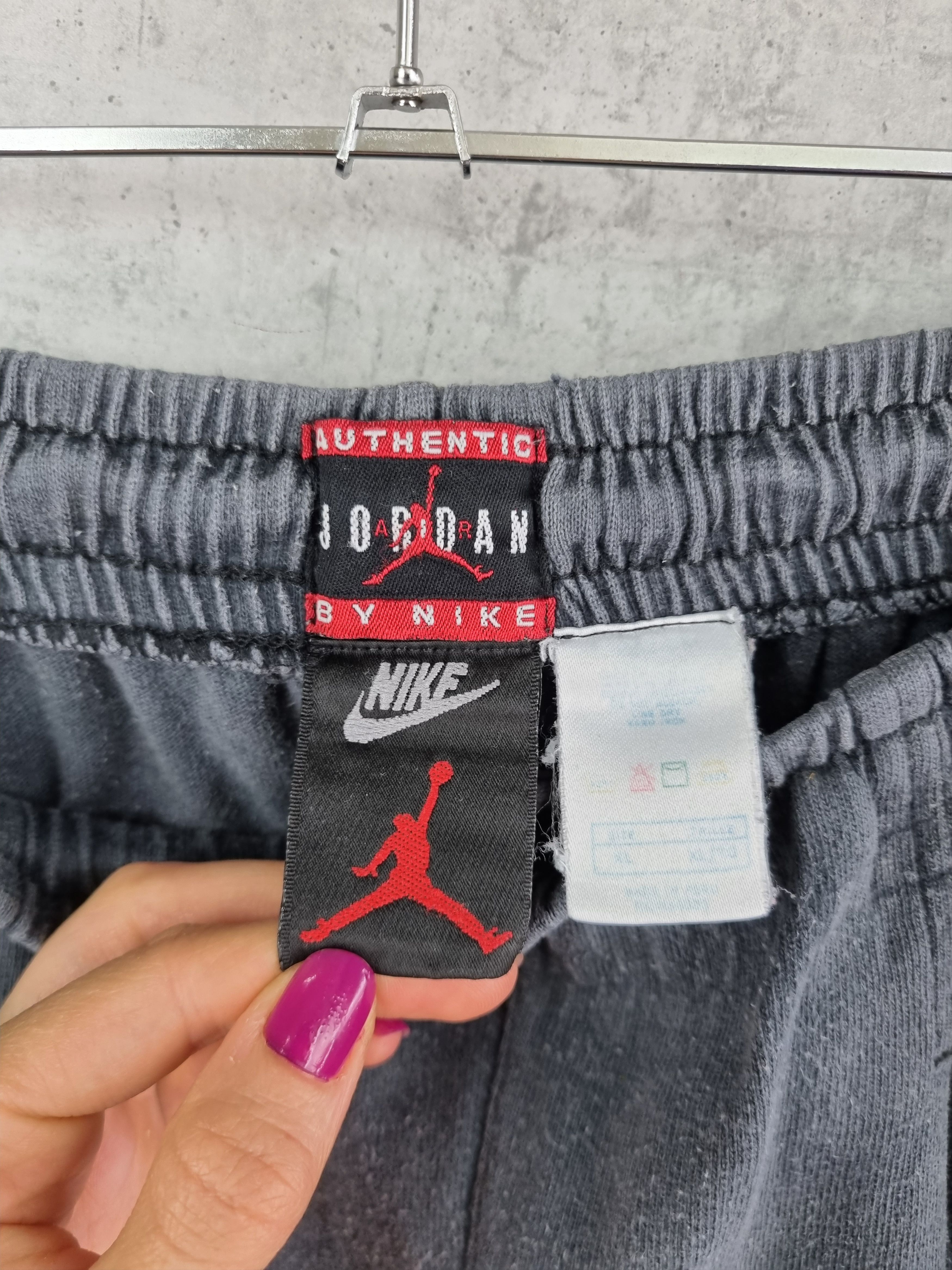 Nike × Vintage 1991 Vintage NIKE Jordan Air THRASHED Faded Shorts Size US 32 / EU 48 - 13 Thumbnail