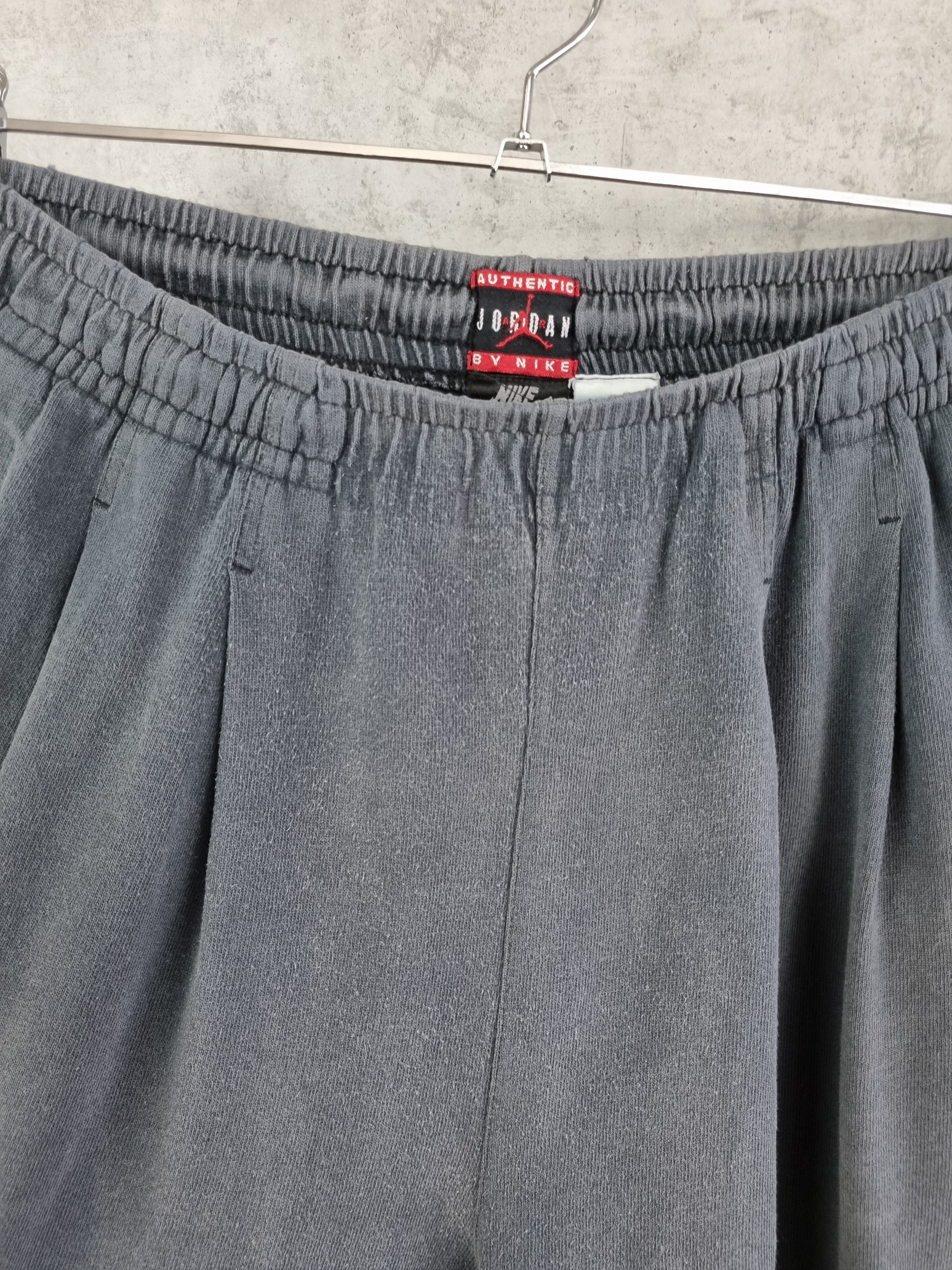Nike × Vintage 1991 Vintage NIKE Jordan Air THRASHED Faded Shorts Size US 32 / EU 48 - 14 Thumbnail
