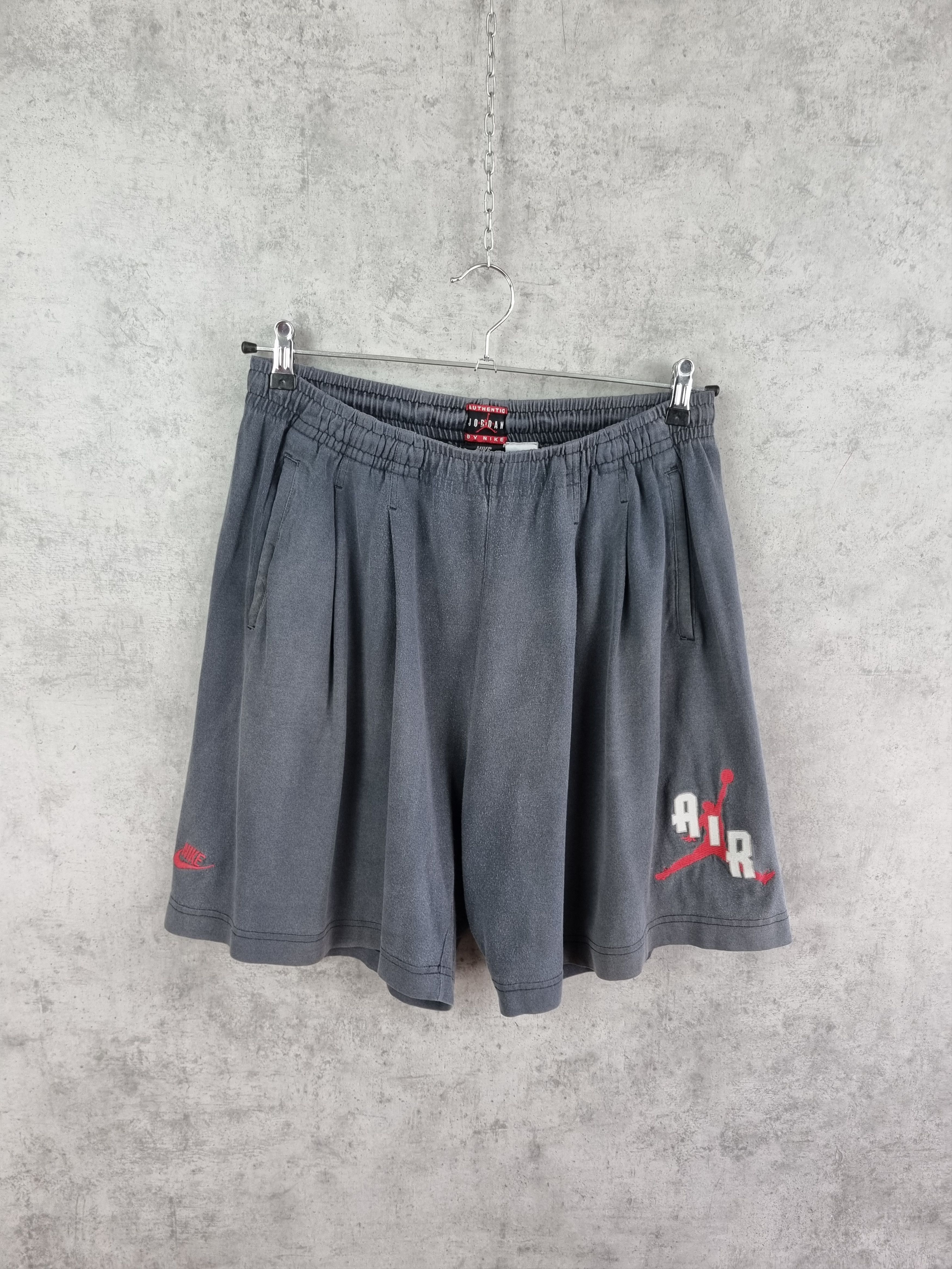 Nike × Vintage 1991 Vintage NIKE Jordan Air THRASHED Faded Shorts Size US 32 / EU 48 - 1 Thumbnail