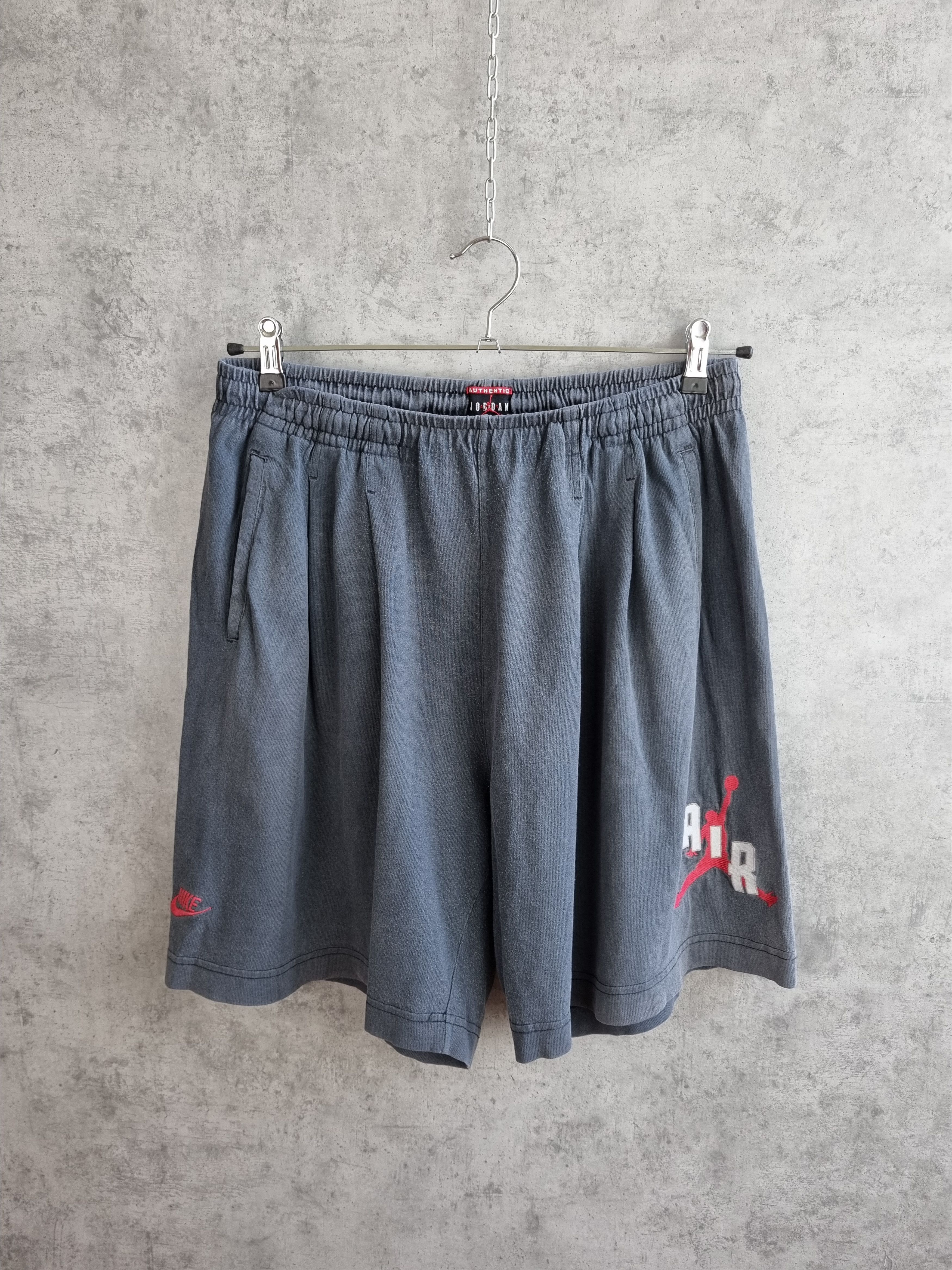 Nike × Vintage 1991 Vintage NIKE Jordan Air THRASHED Faded Shorts Size US 32 / EU 48 - 2 Thumbnail