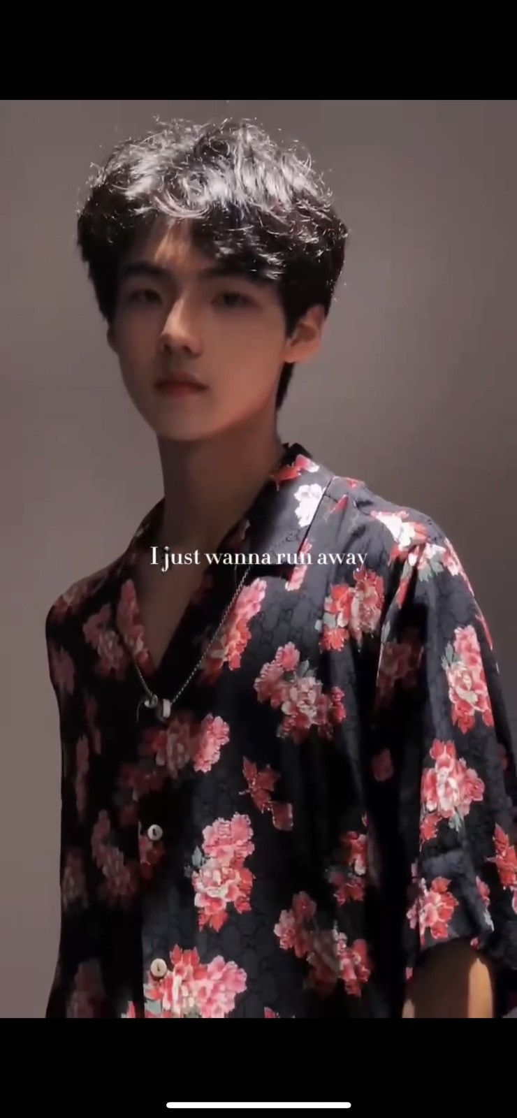 Gucci Silk Peony blossom Hawaiian shirt Size US S / EU 44-46 / 1 - 2 Thumbnail