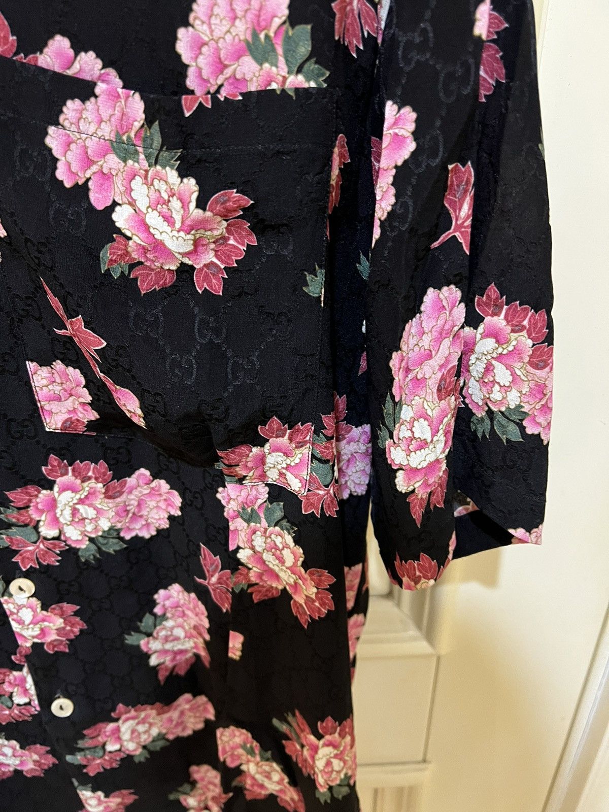 Gucci Silk Peony blossom Hawaiian shirt Size US S / EU 44-46 / 1 - 5 Thumbnail