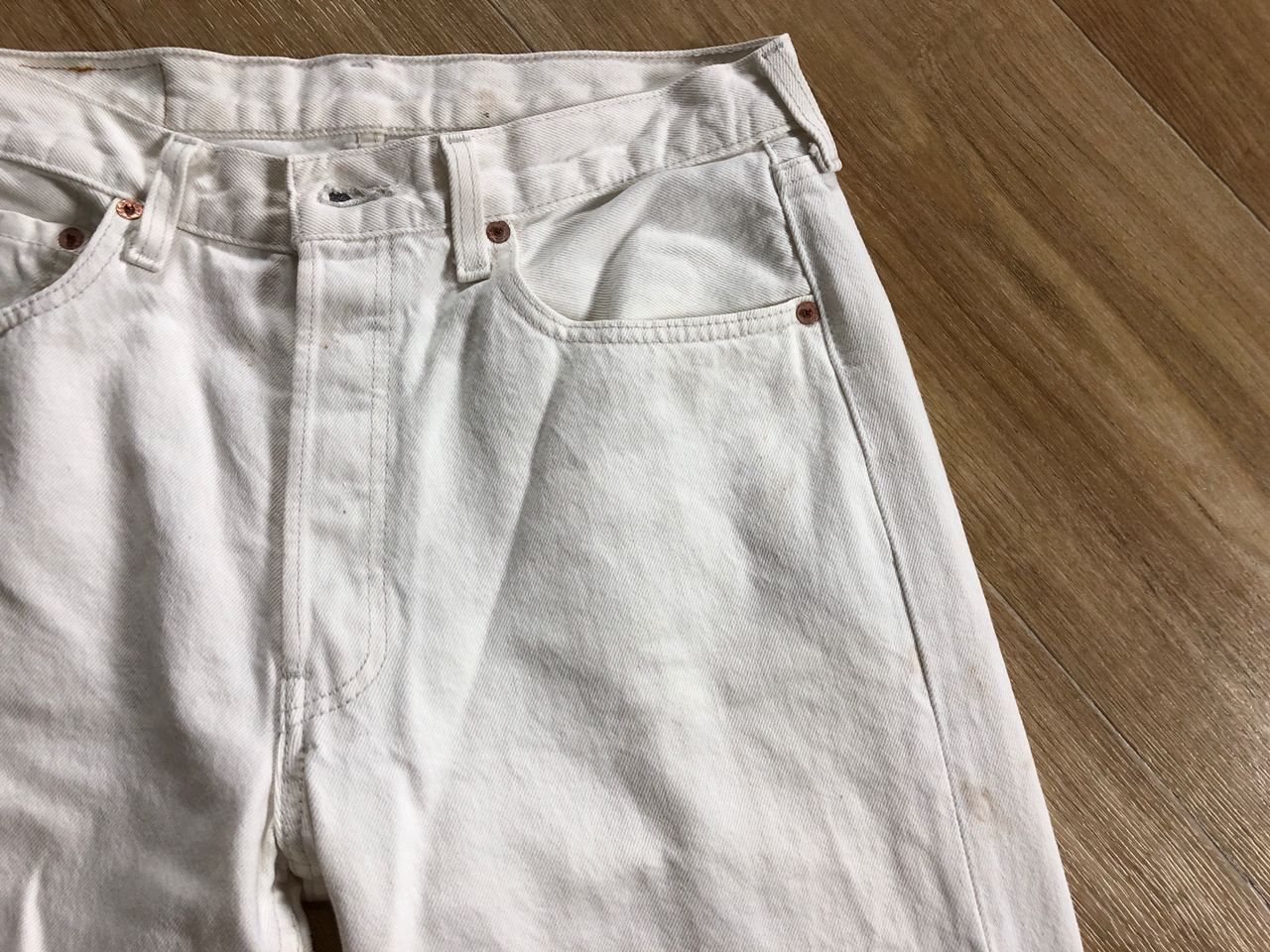 Levi's Levi’s vintage made in USA white size W32 L32 Size US 32 / EU 48 - 7 Thumbnail