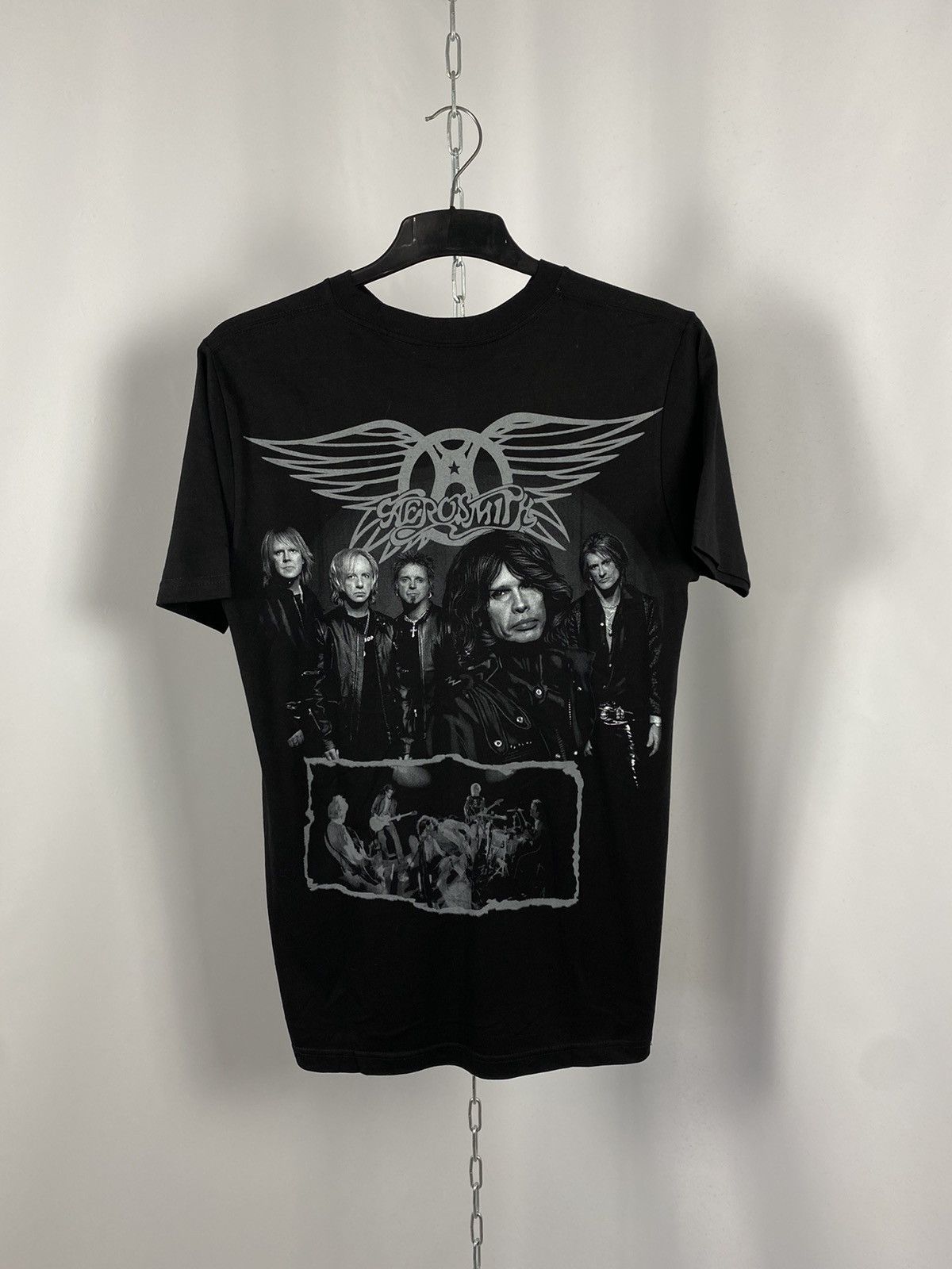 Band Tees Aerosmith vintage big logo band tee big logo T-shirts size M Size US M / EU 48-50 / 2 - 5 Thumbnail