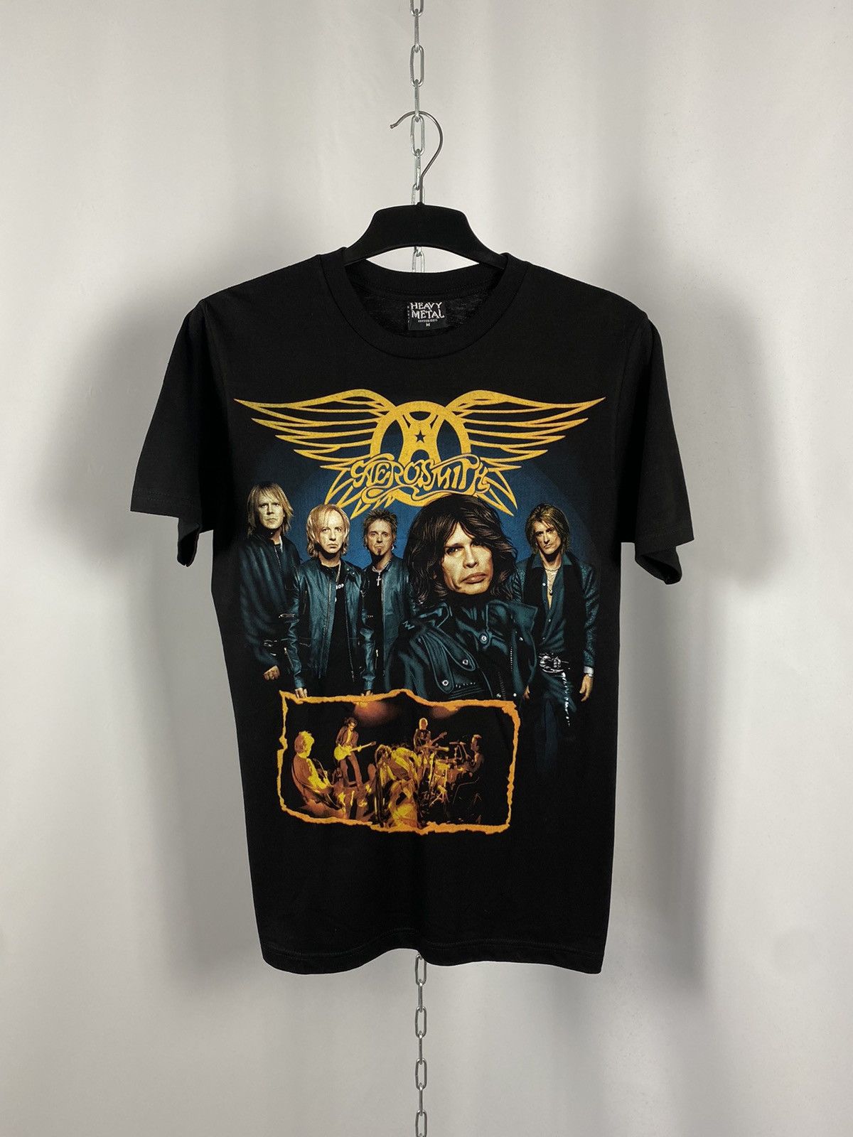 Band Tees Aerosmith vintage big logo band tee big logo T-shirts size M Size US M / EU 48-50 / 2 - 1 Thumbnail