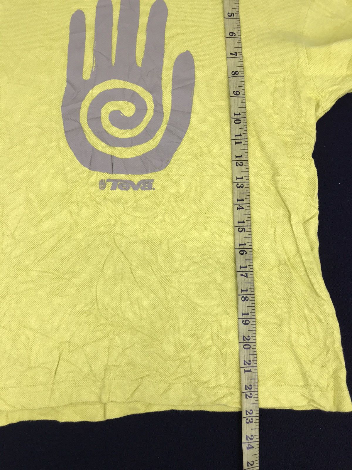 Teva Vintage Teva Big Hand Logo Spell Out Designer Brand T Shirt Size S / US 4 / IT 40 - 5 Thumbnail