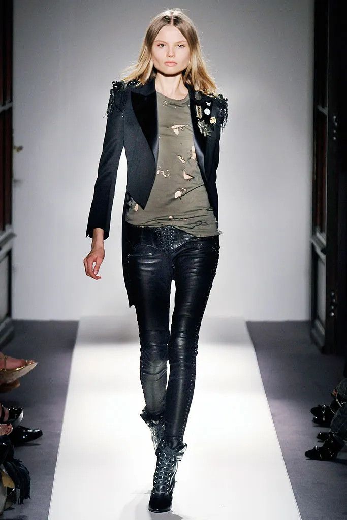 Balmain SS10 destroyed military t-shirt Size XS / US 0-2 / IT 36-38 - 2 Thumbnail