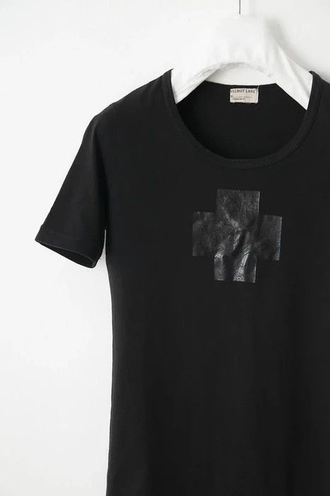 Helmut Lang AW97 Rubber cross t-shirt Size L / US 10 / IT 46 - 2 Thumbnail