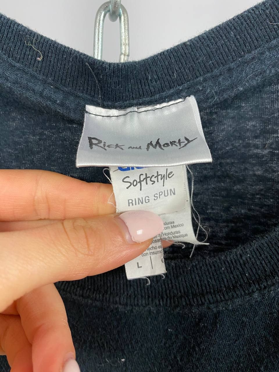 Vintage Rick and Morty big logo movie T-shirts size L Size US L / EU 52-54 / 3 - 3 Thumbnail