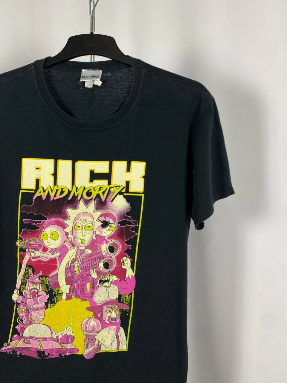 Vintage Rick and Morty big logo movie T-shirts size L Size US L / EU 52-54 / 3 - 2 Thumbnail