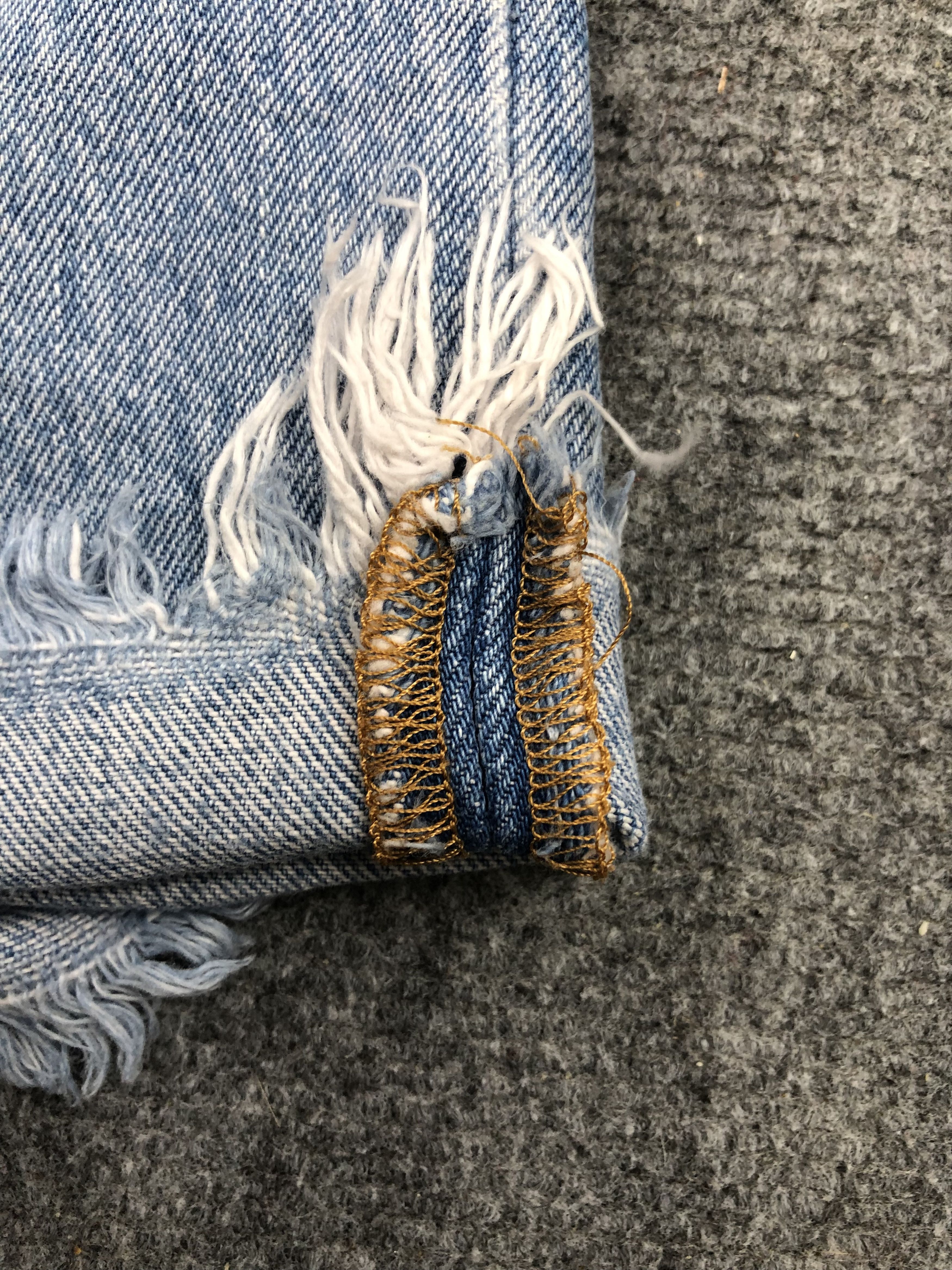 Levi's × Vintage Vintage Distressed Levis 501 Faded Blue Jeans Size US 28 / EU 44 - 11 Thumbnail