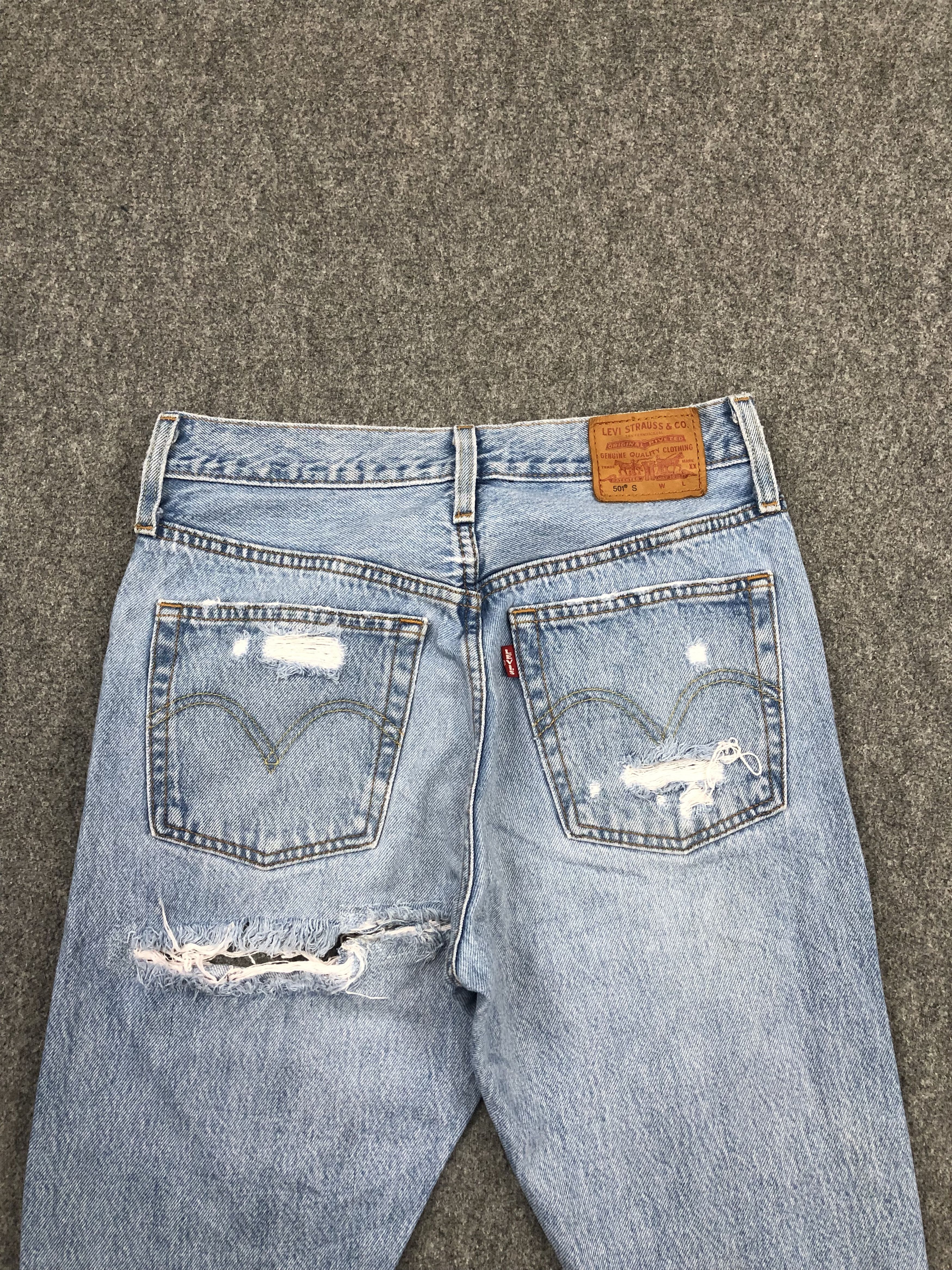 Levi's × Vintage Vintage Distressed Levis 501 Faded Blue Jeans Size US 28 / EU 44 - 4 Thumbnail