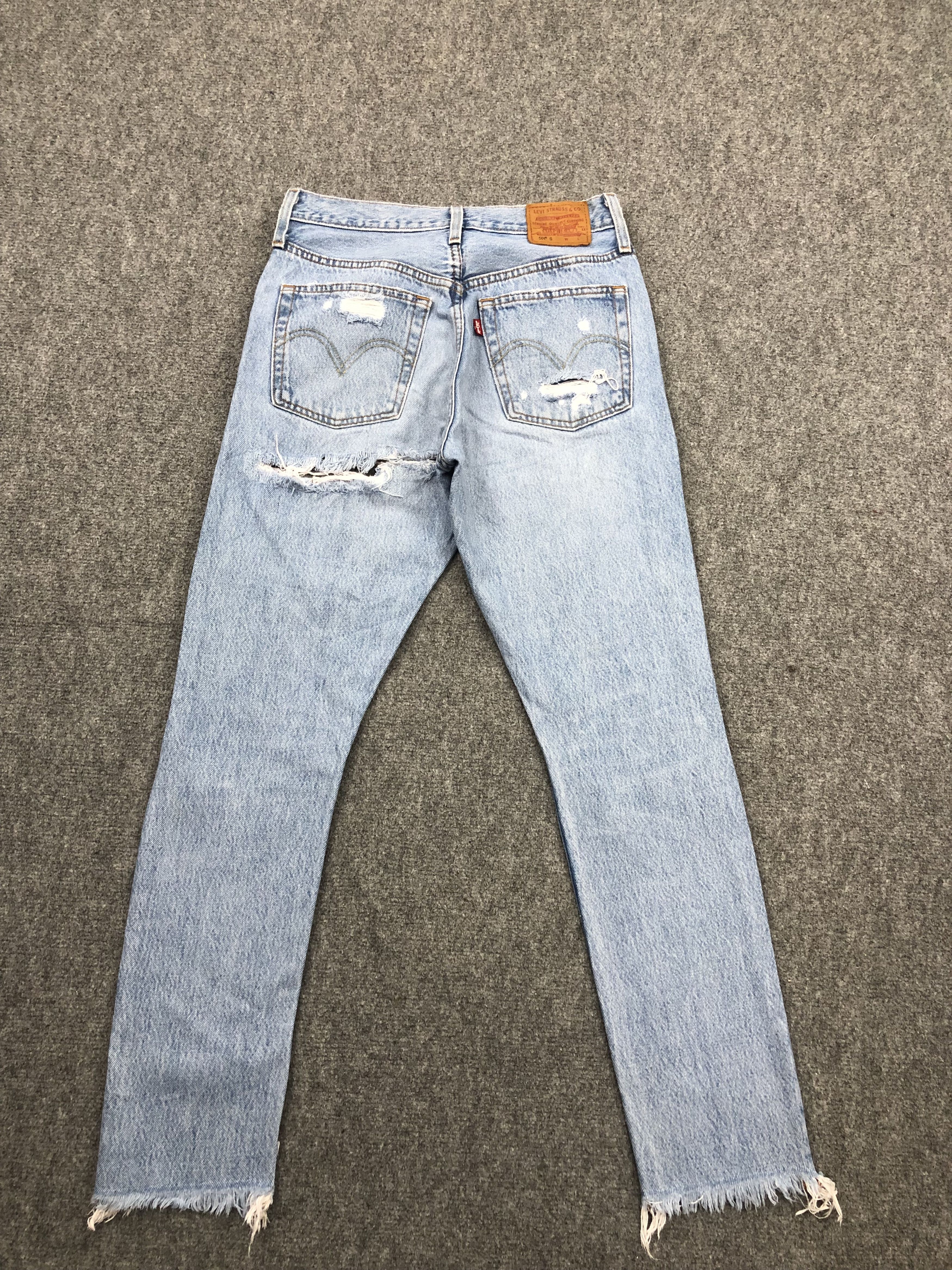 Levi's × Vintage Vintage Distressed Levis 501 Faded Blue Jeans Size US 28 / EU 44 - 3 Thumbnail