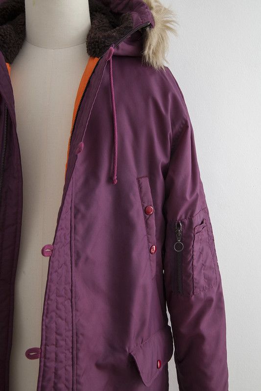 Raf Simons AW04 burgundy Waves parka Size US S / EU 44-46 / 1 - 3 Thumbnail