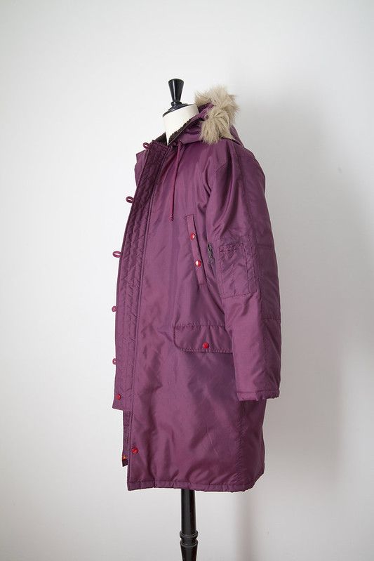 Raf Simons AW04 burgundy Waves parka Size US S / EU 44-46 / 1 - 4 Thumbnail