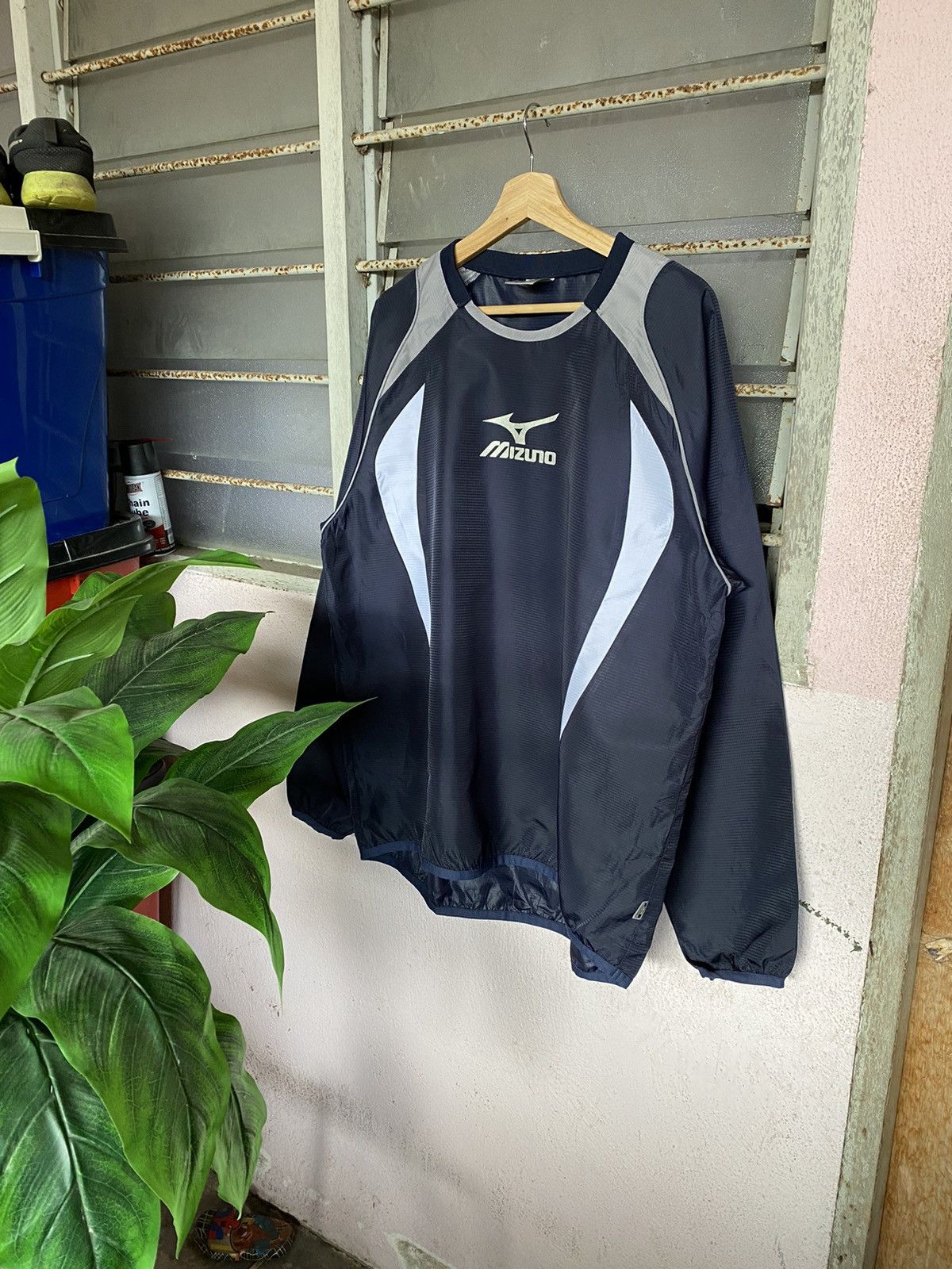 Mizuno Mizuno Center Logo Training Sweater Size US L / EU 52-54 / 3 - 1 Thumbnail