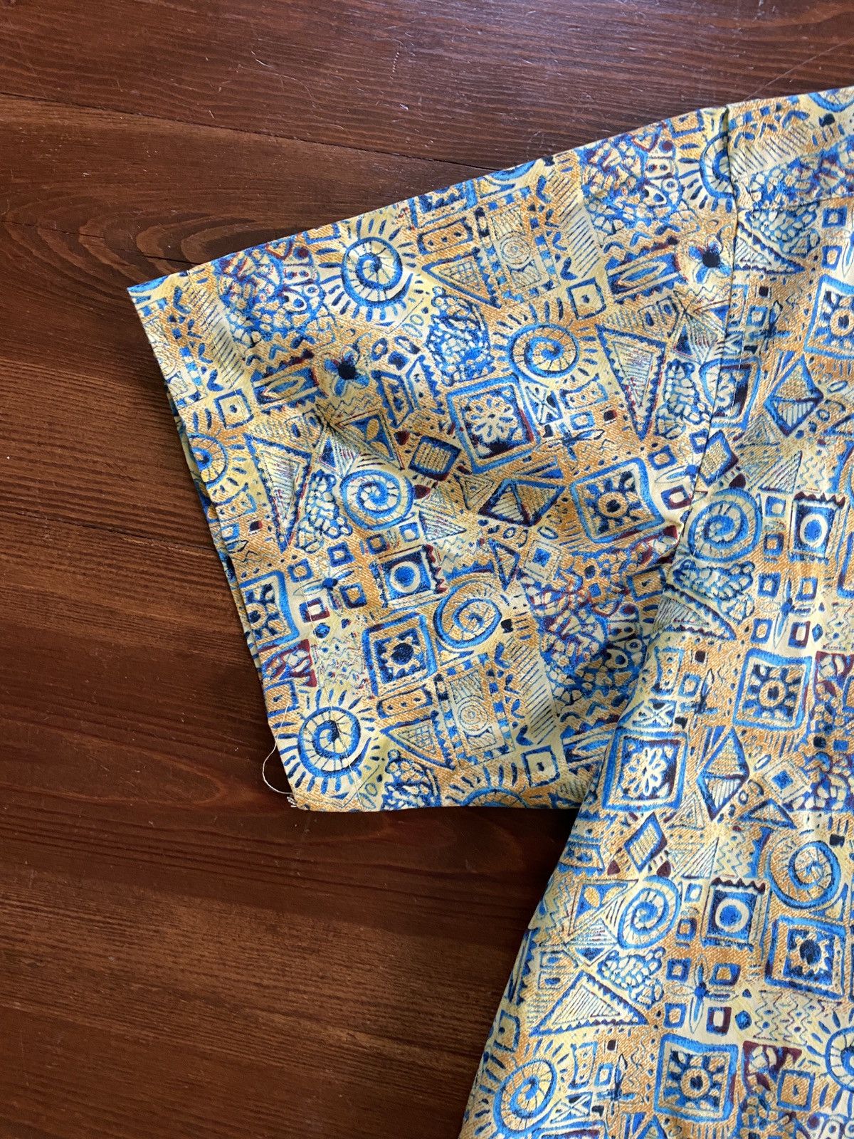 Vintage Vintage 80’s Blue Generation Batik Abstract Button Up Size US L / EU 52-54 / 3 - 4 Thumbnail