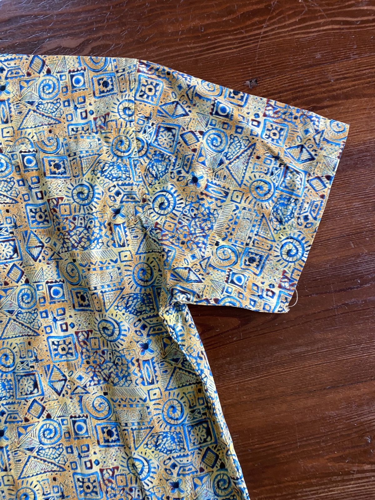 Vintage Vintage 80’s Blue Generation Batik Abstract Button Up Size US L / EU 52-54 / 3 - 10 Thumbnail