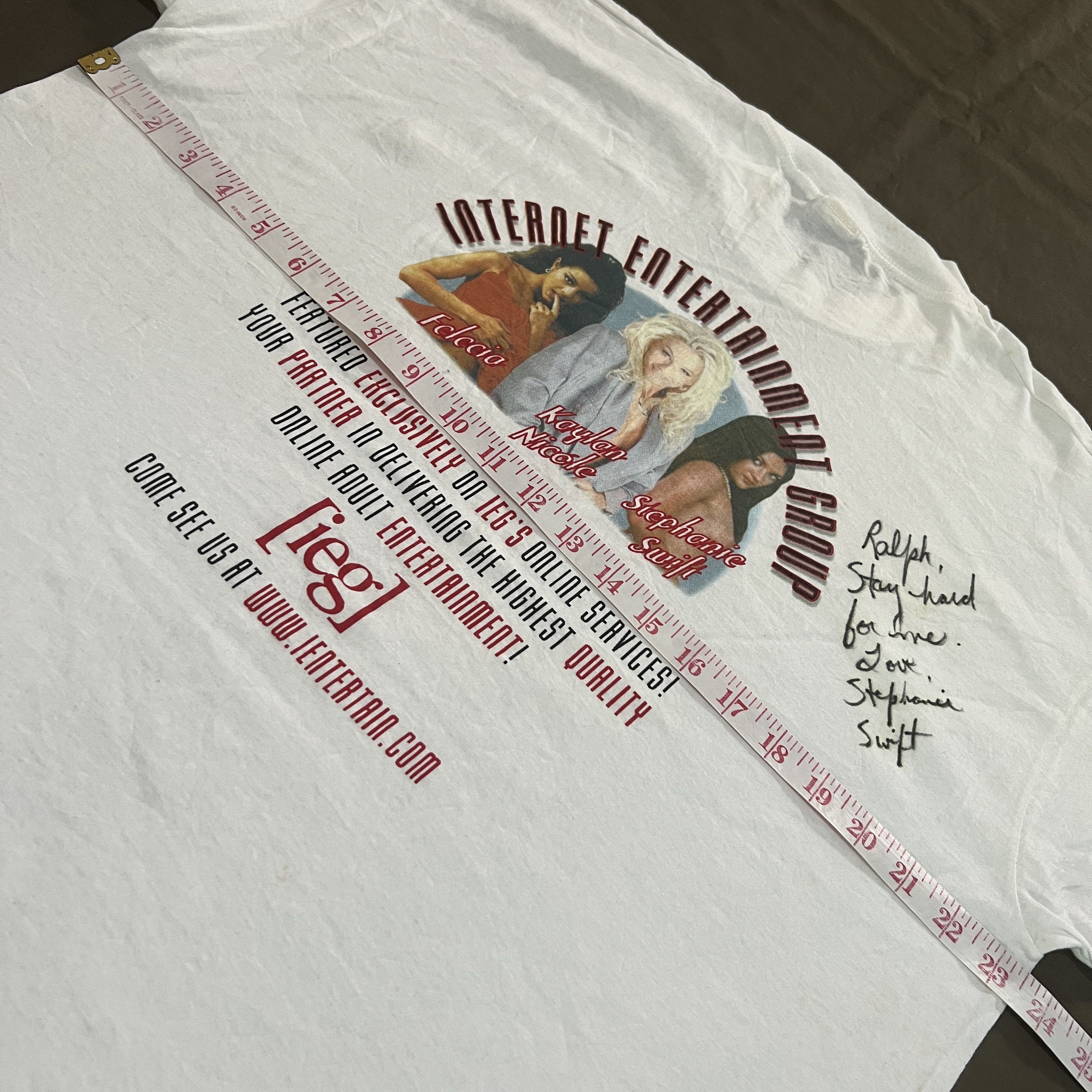 Vintage Vintage 90s ieg Tee Signed By Stephanie Swift Pornstars Size US XL / EU 56 / 4 - 17 Thumbnail