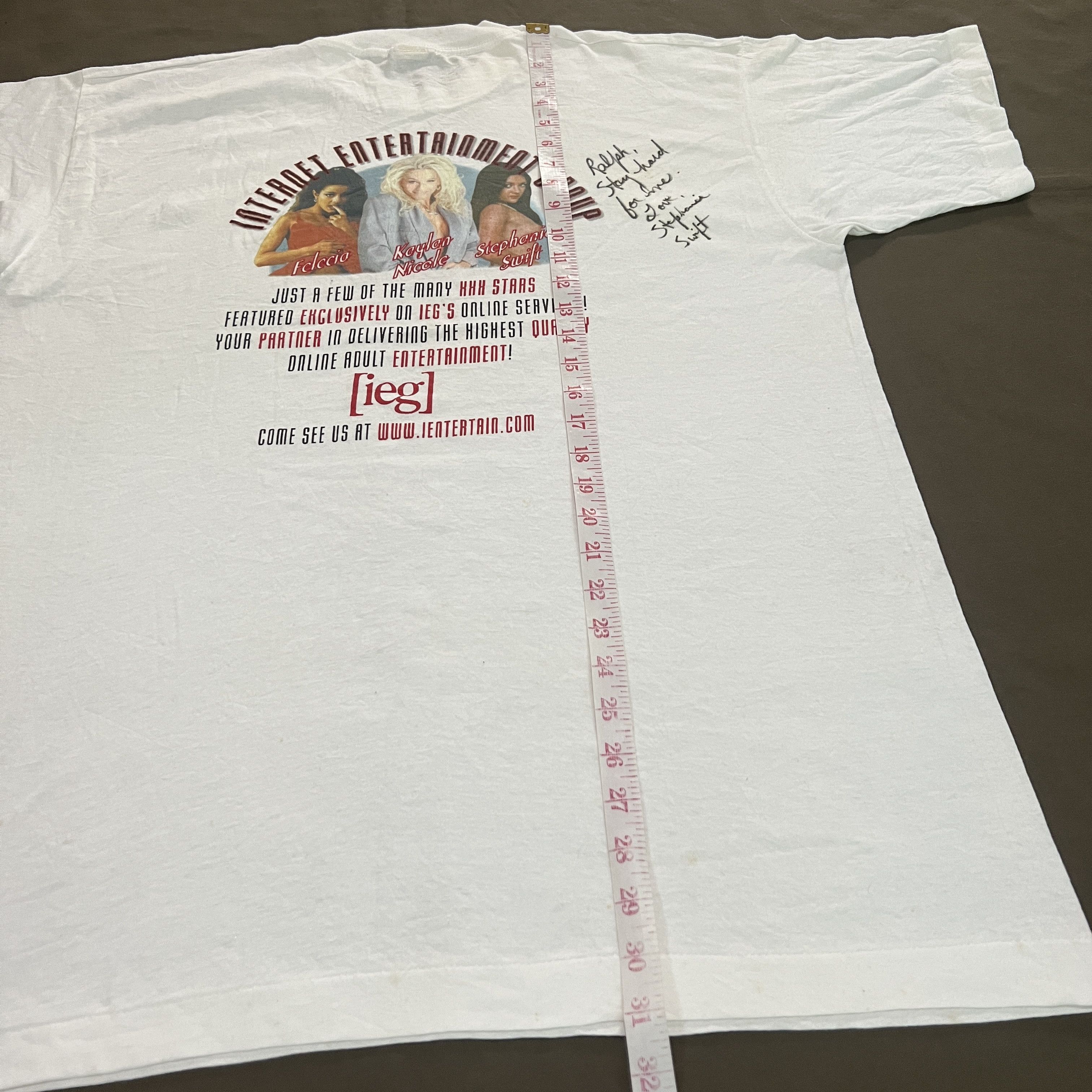 Vintage Vintage 90s ieg Tee Signed By Stephanie Swift Pornstars Size US XL / EU 56 / 4 - 18 Thumbnail