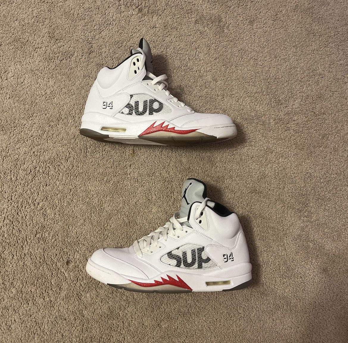 Supreme × Nike Air Jordan 5 Retro\"White\" Jordan x Supreme Air Jordan 5 Retro Sneakers | White | FARFETCH