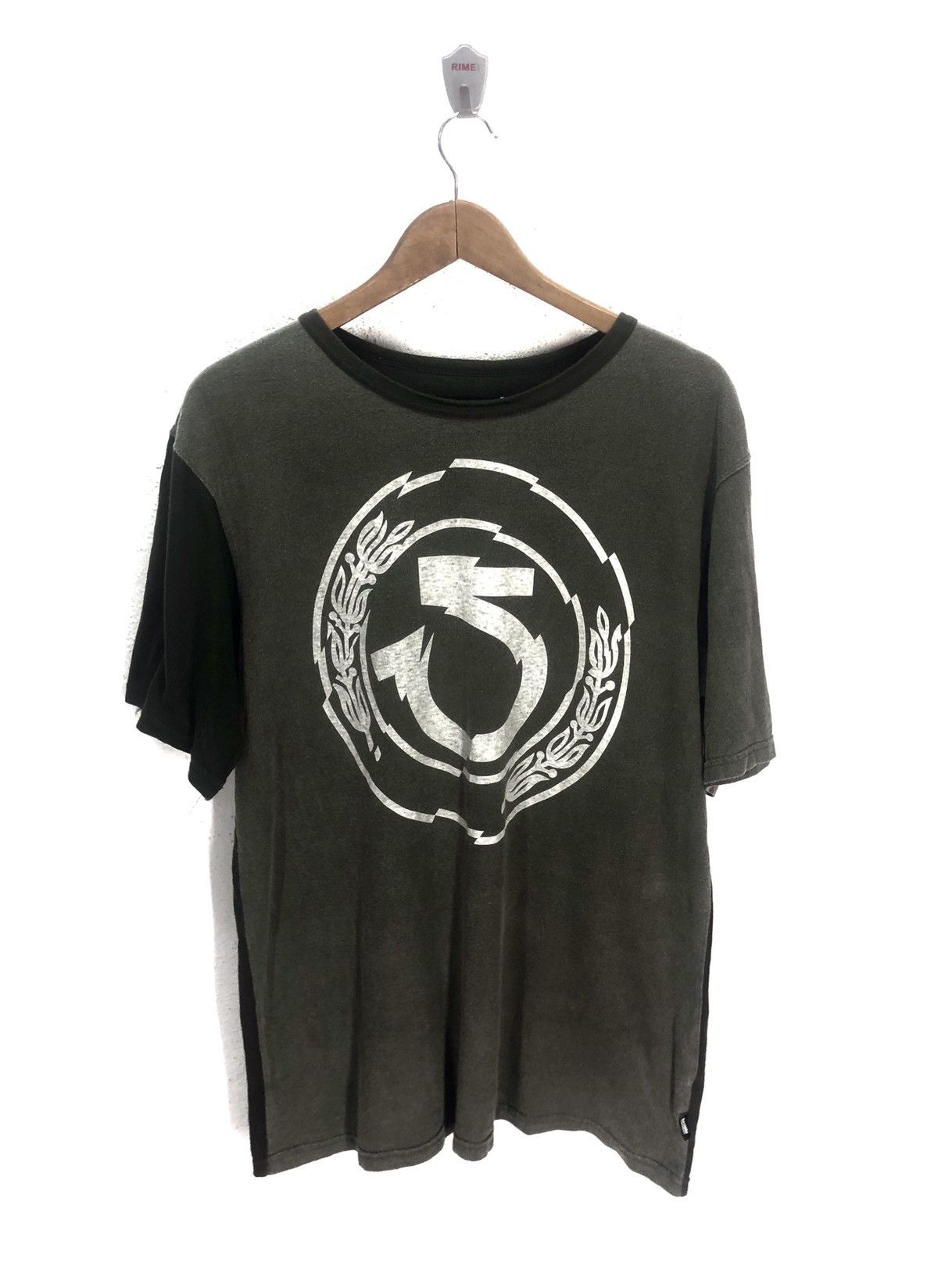 Japanese Brand SEESWAY SATIATE Made In Japan t shirts Size US XL / EU 56 / 4 - 1 Thumbnail