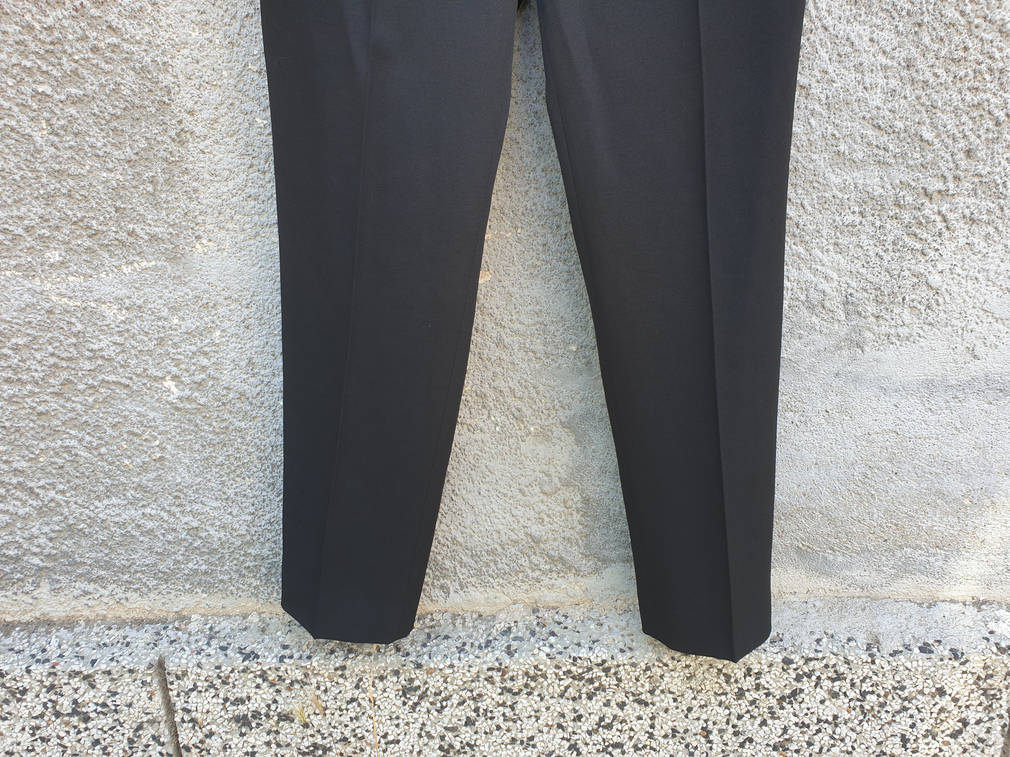 Givenchy $990 Givenchy Black Cropped Straight Mid-Rise Wool Trousers Size 28" / US 6 / IT 42 - 8 Thumbnail