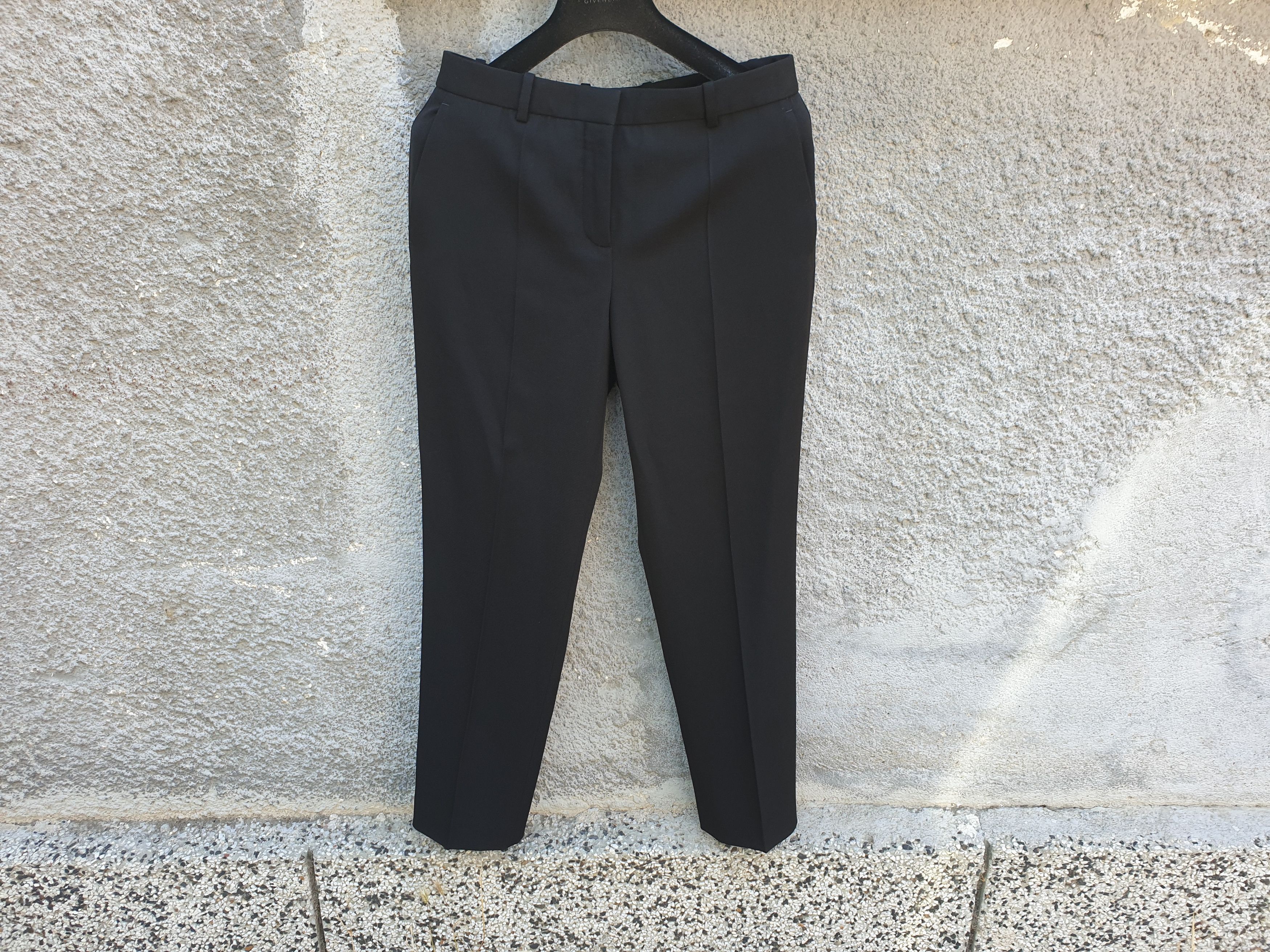 Givenchy $990 Givenchy Black Cropped Straight Mid-Rise Wool Trousers Size 28" / US 6 / IT 42 - 1 Thumbnail