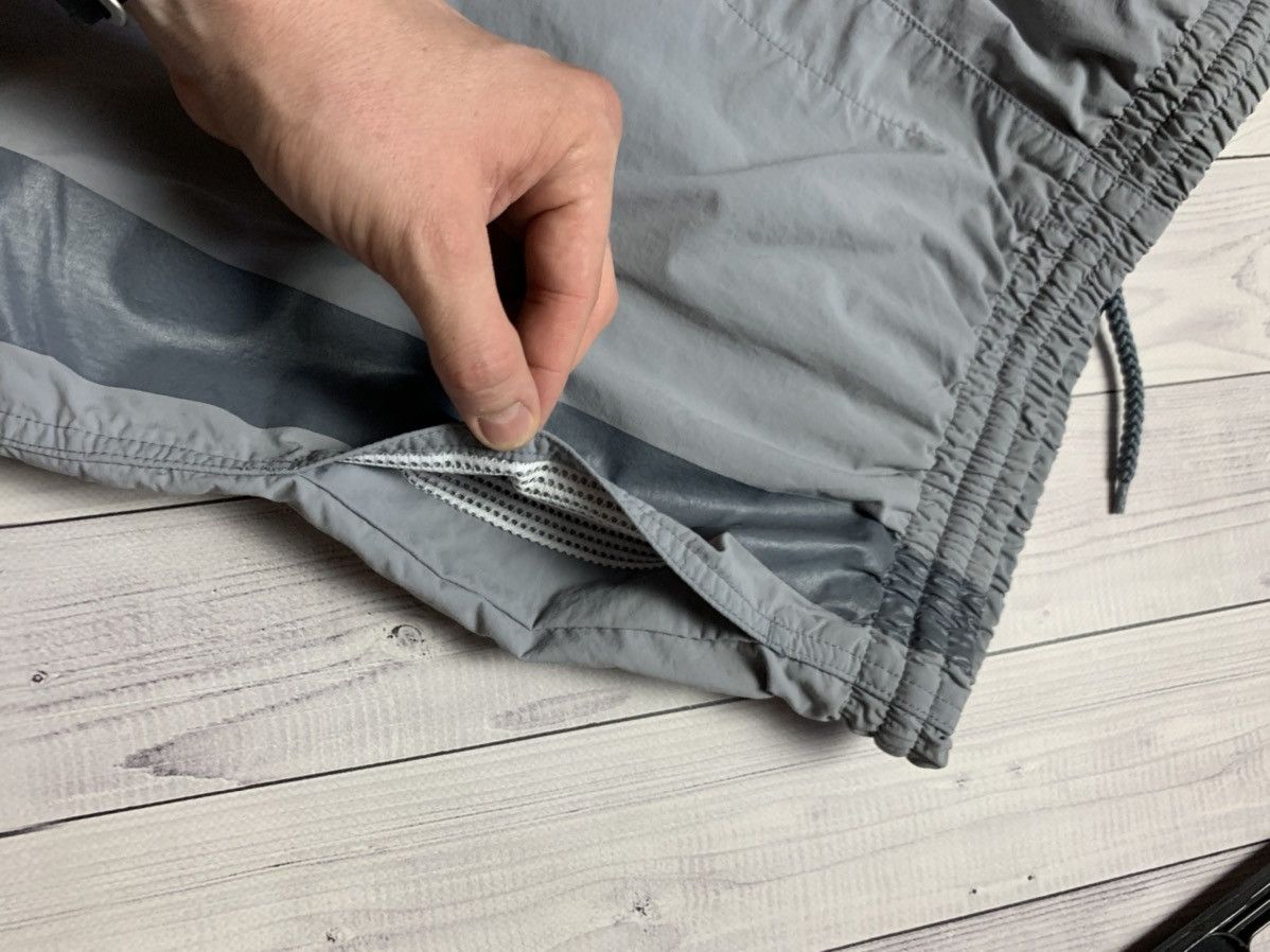 Yves Saint Laurent Yves Saint Laurent luxury shorts size L logo Size US 34 / EU 50 - 3 Thumbnail