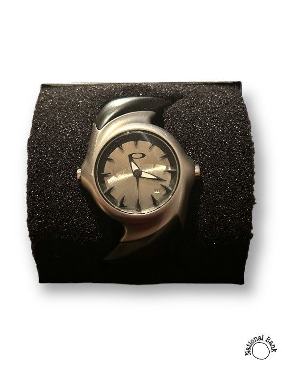 image of Oakley Crush Silver/black Watch Ss01, Men's