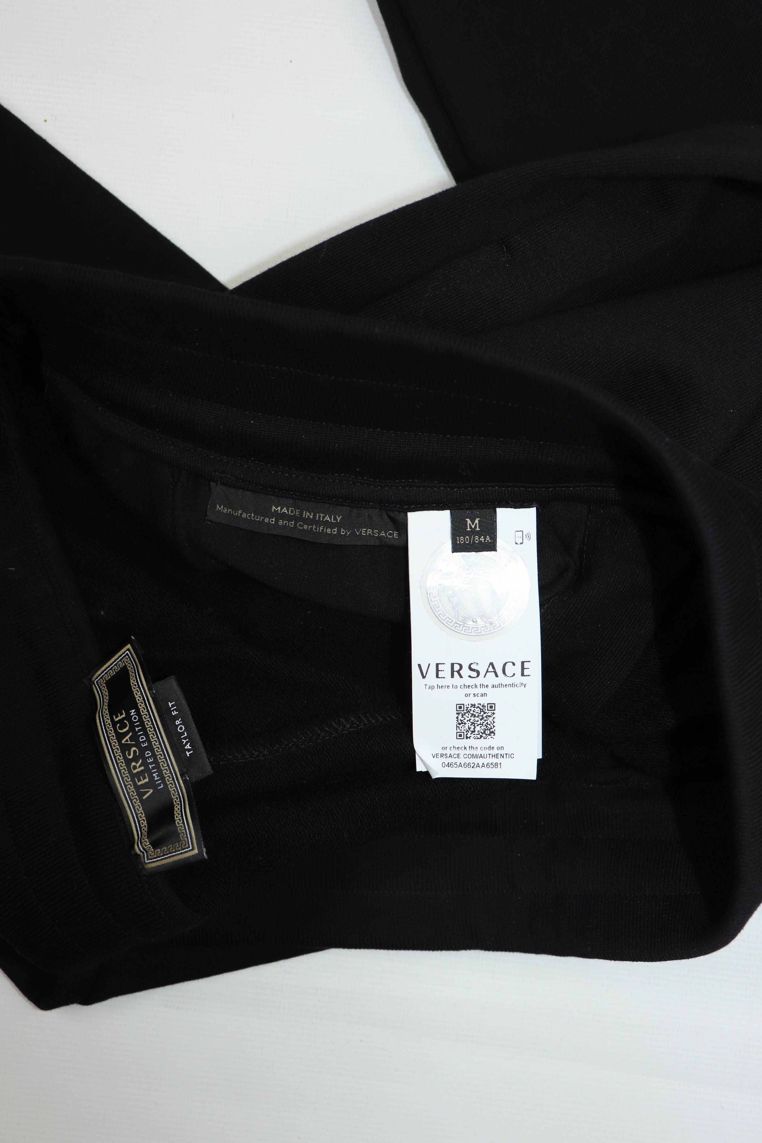 Versace Gianni Versace Milano Made in Italy Big Logo Sweatpants Size US 32 / EU 48 - 9 Thumbnail