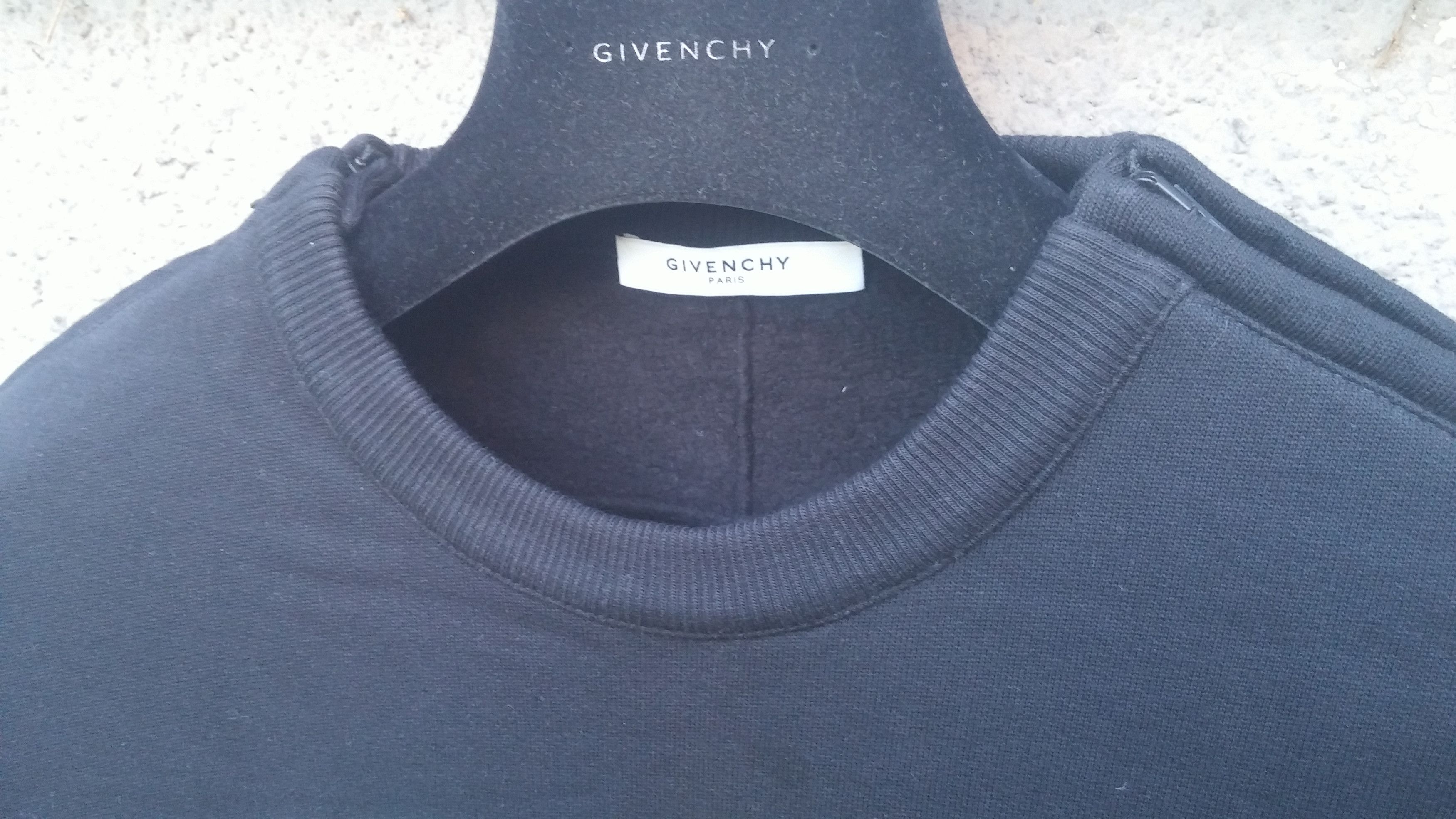 Givenchy $800 Givenchy American Dream Shark Cropped Sleeve Sweater Size US XS / EU 42 / 0 - 11 Thumbnail