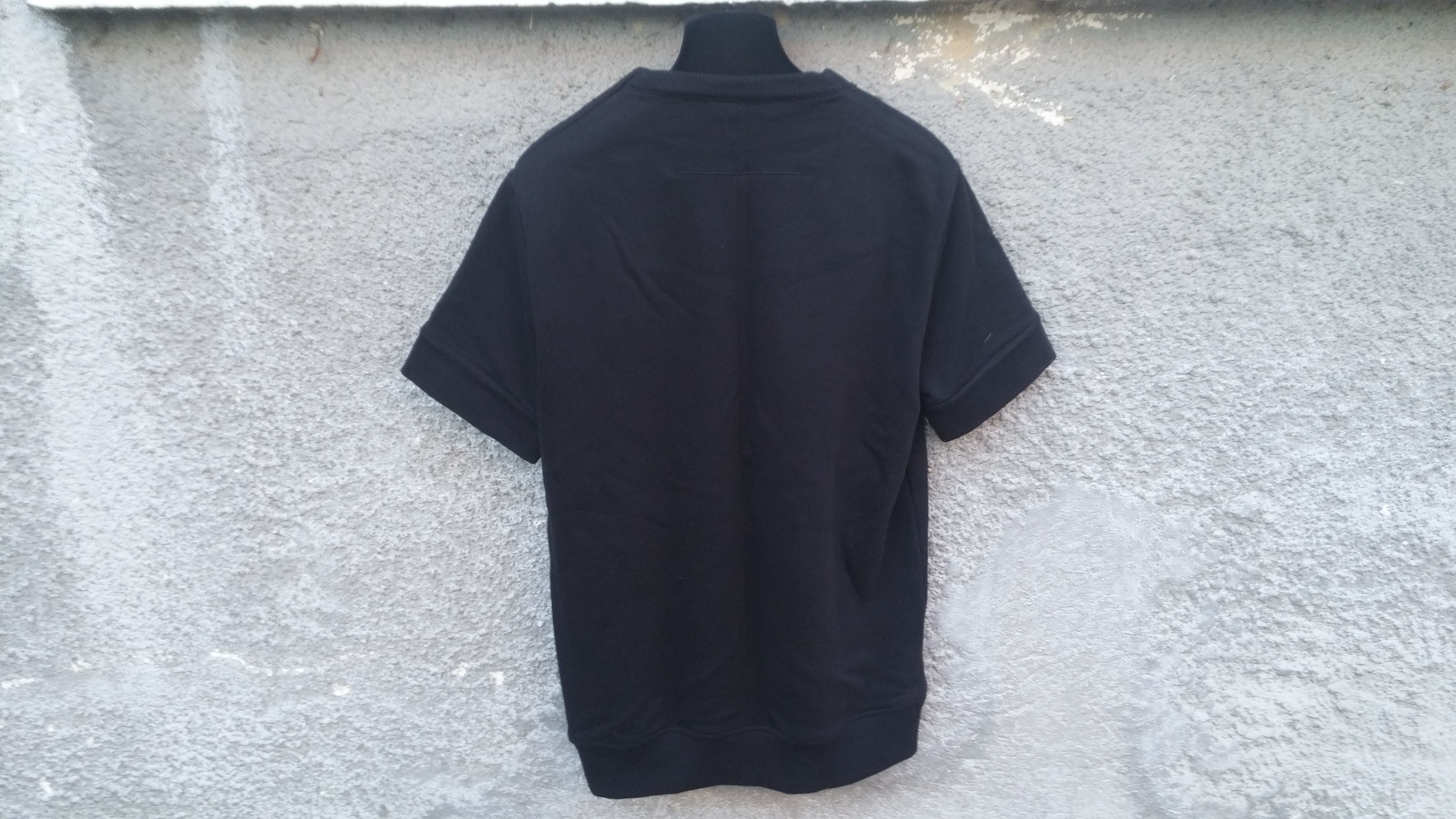 Givenchy $800 Givenchy American Dream Shark Cropped Sleeve Sweater Size US XS / EU 42 / 0 - 9 Thumbnail