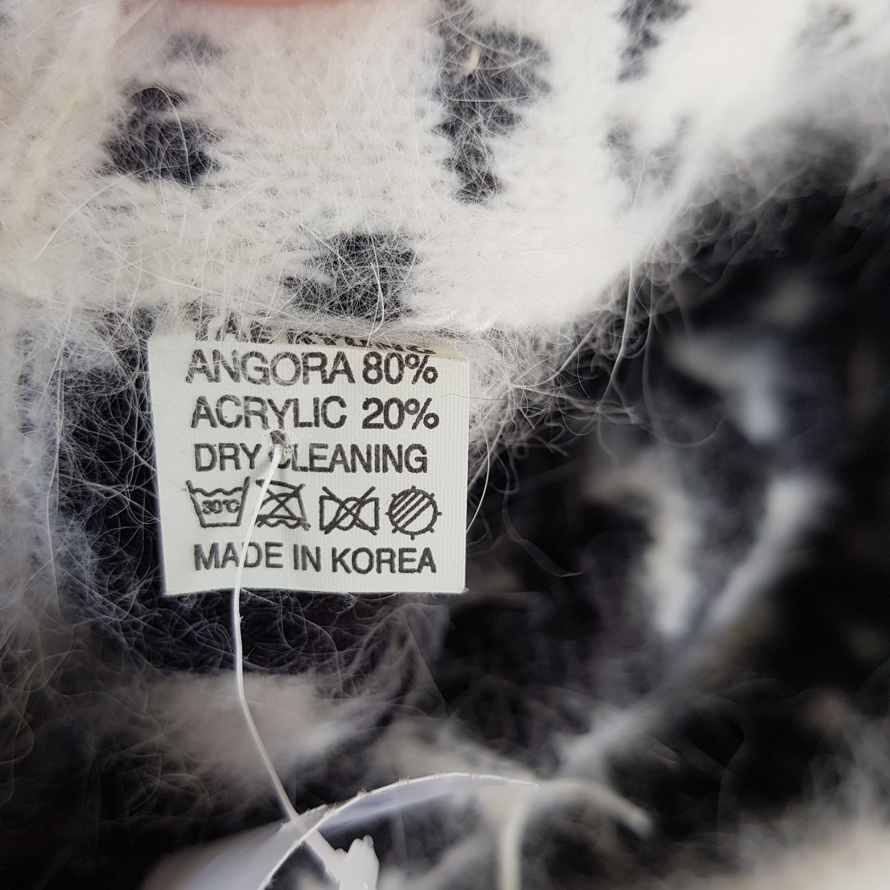 Vintage Albino Leopard Beanie Albino Leopard Faux Fur Barret Hats Size ONE SIZE - 7 Thumbnail