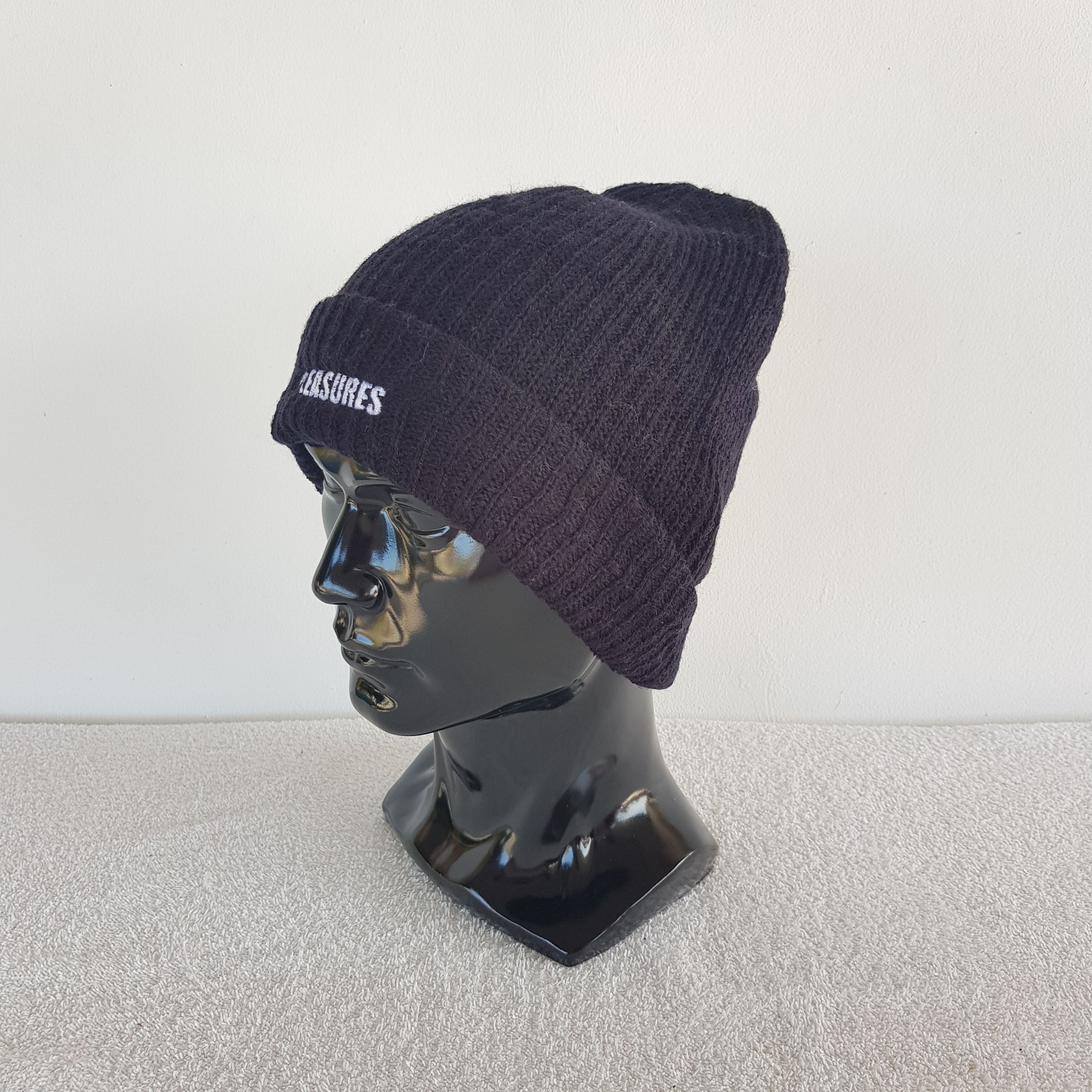 Vintage Pleasures Beanie Snow Cap Pleasures Hats - AC10180. Size ONE SIZE - 2 Thumbnail