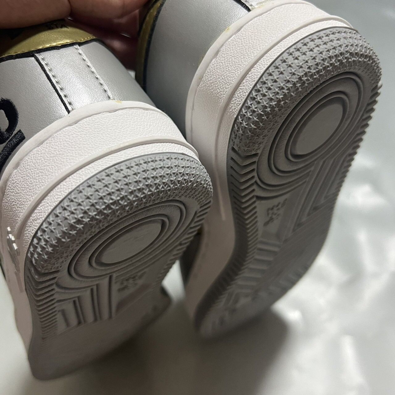 Bape 2003 BAPE sta 10 anniversary silver/gold leather Size US 9 / EU 42 - 6 Thumbnail