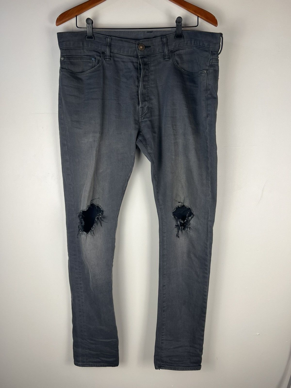 John Elliott John elliott knee blowout season seven denim jeans Size US 34 / EU 50 - 1 Thumbnail