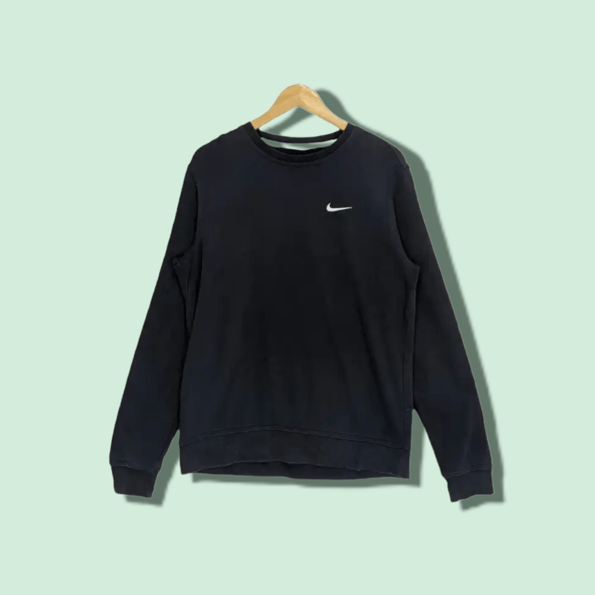 Nike Vintage 2000's NIKE Small Swoosh Logo Jumper Sweatshirt Size US L / EU 52-54 / 3 - 1 Thumbnail