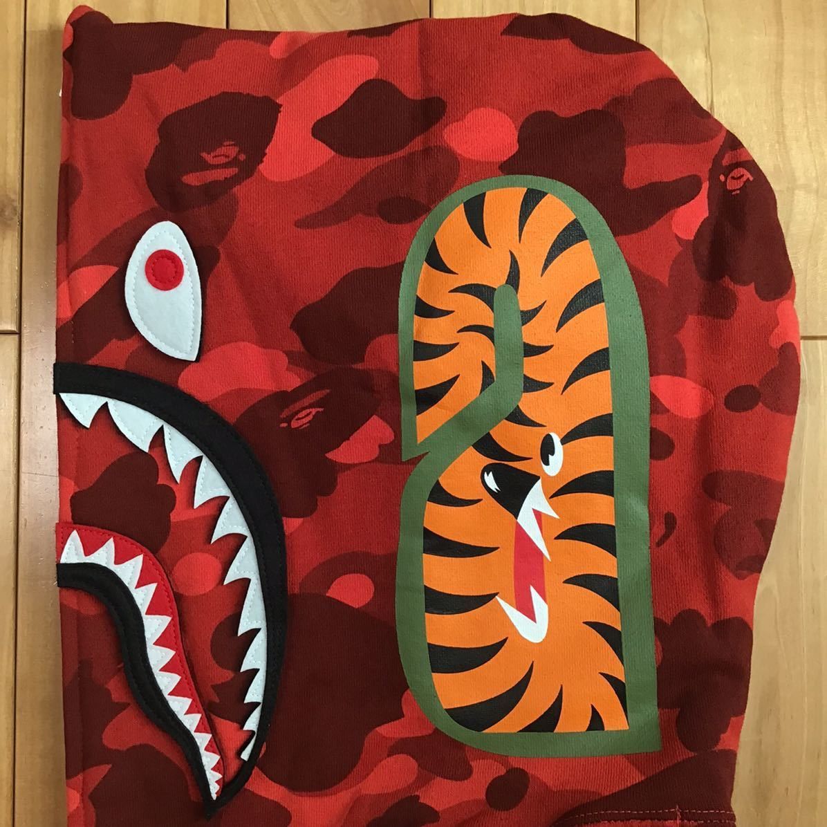 Bape BAPE DETACHABLE shark full zip hoodie red camo Size US XL / EU 56 / 4 - 6 Thumbnail